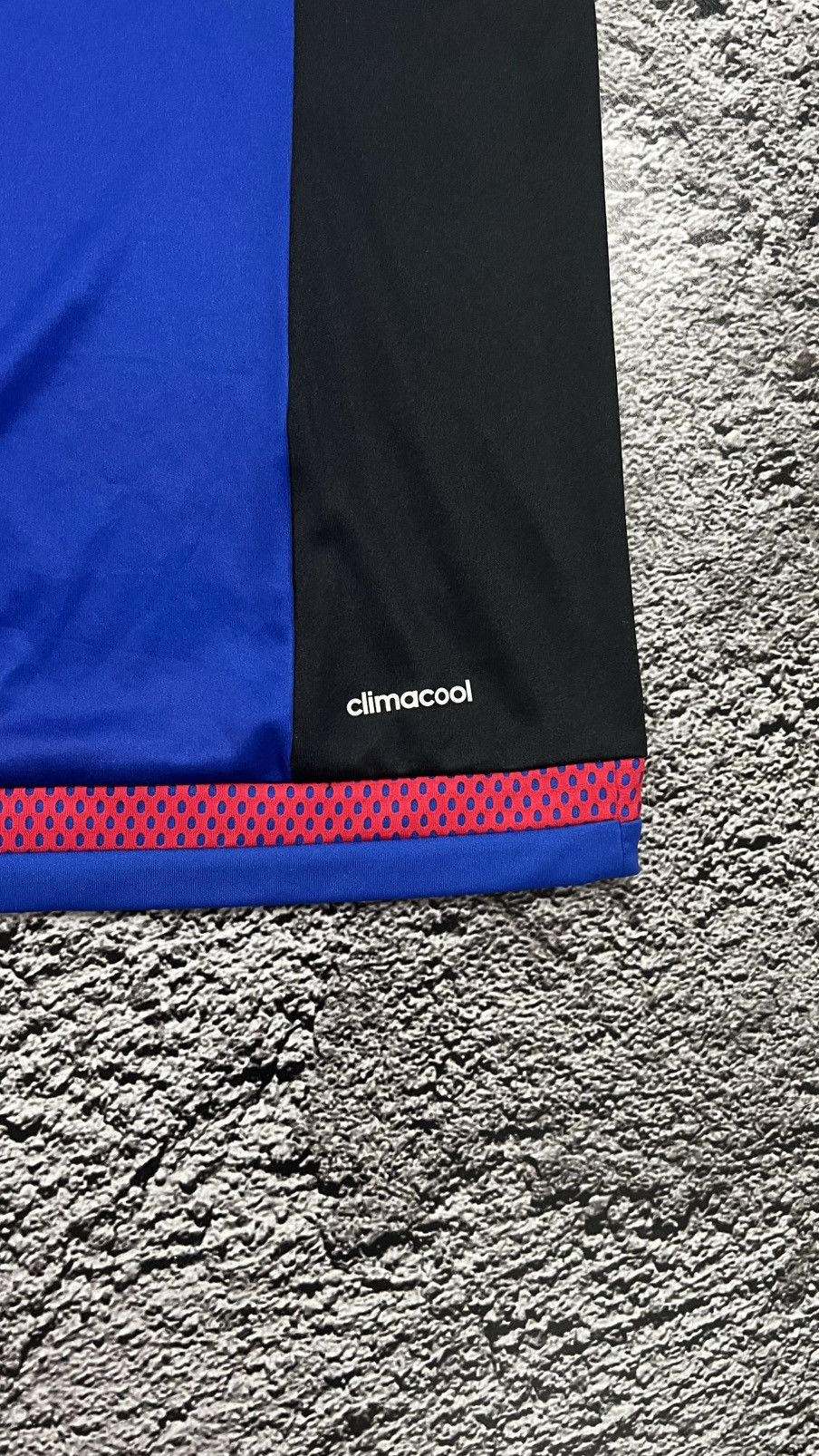 Adidas × Vintage FC Basel Switzerland Birkir Bjarnason adidas vintage jersey Size US M / EU 48-50 / 2 - 4 Thumbnail