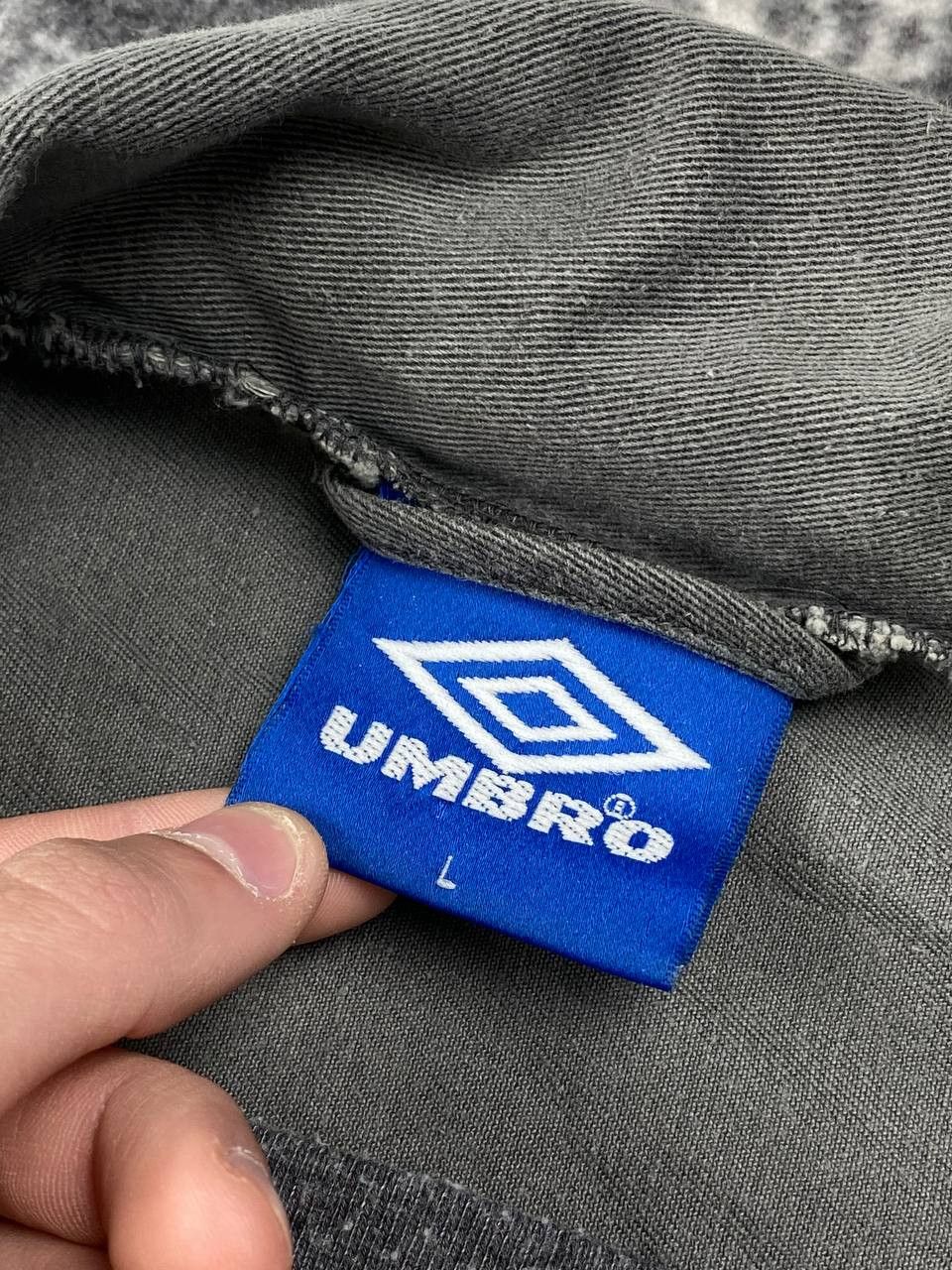 Umbro Vintage Umbro Manchester United 1992 1993 Sweatshirt Size US L / EU 52-54 / 3 - 6 Thumbnail