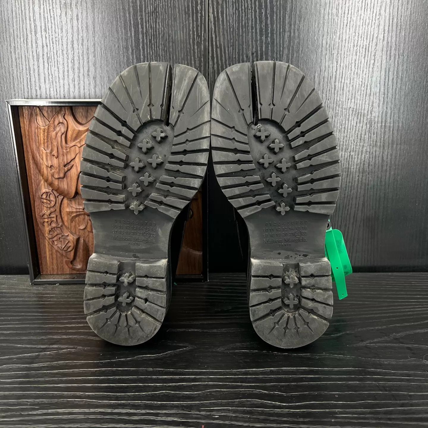 Maison Margiela Maison Margiela Tabi Black Leather 36 Boxed Near New Size US 5.5 / IT 35.5 - 7 Thumbnail