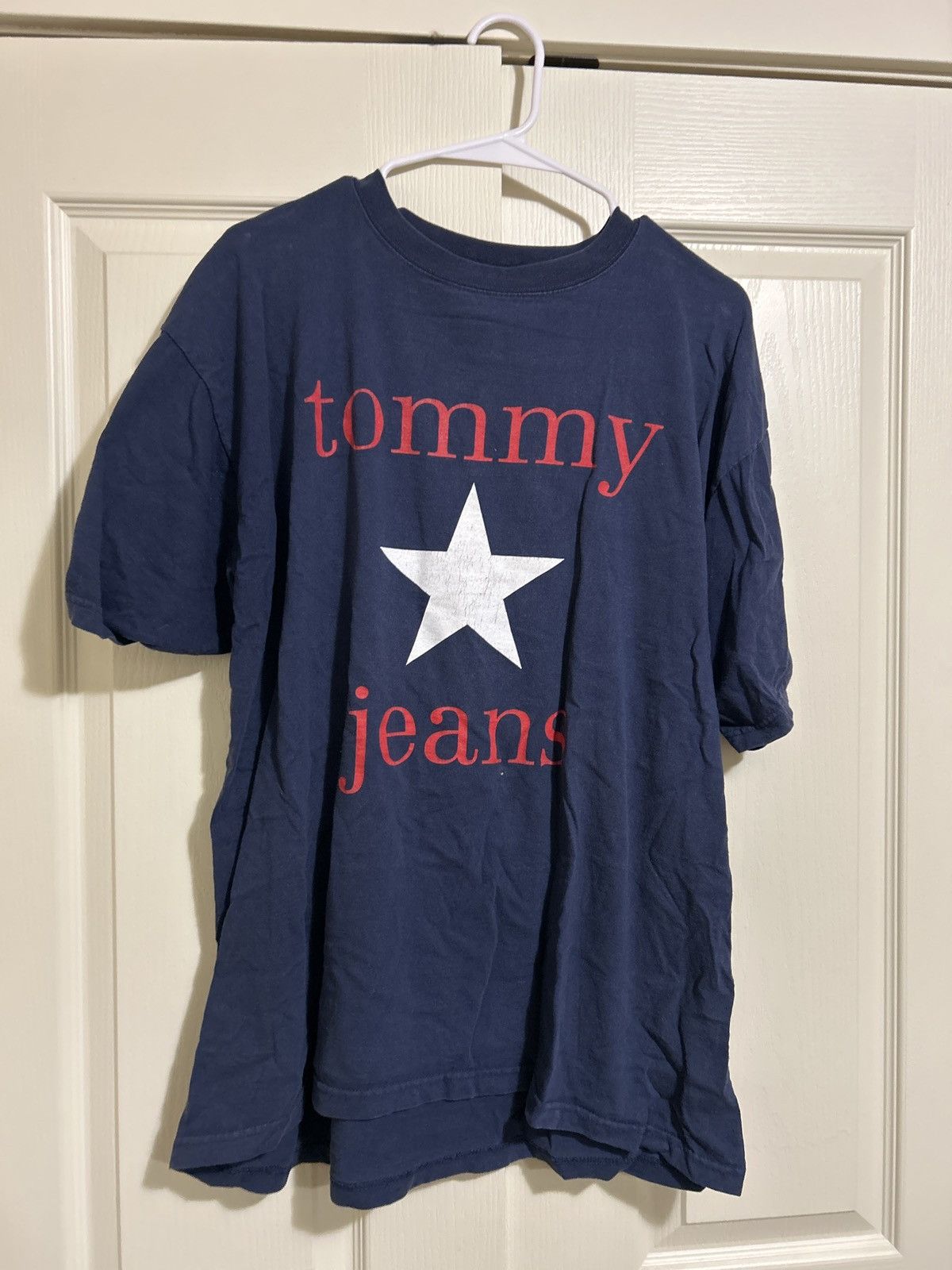 Tommy Hilfiger × Vintage Vintage 90s Tommy Hilfiger t shirt Size US XL / EU 56 / 4 - 1 Thumbnail