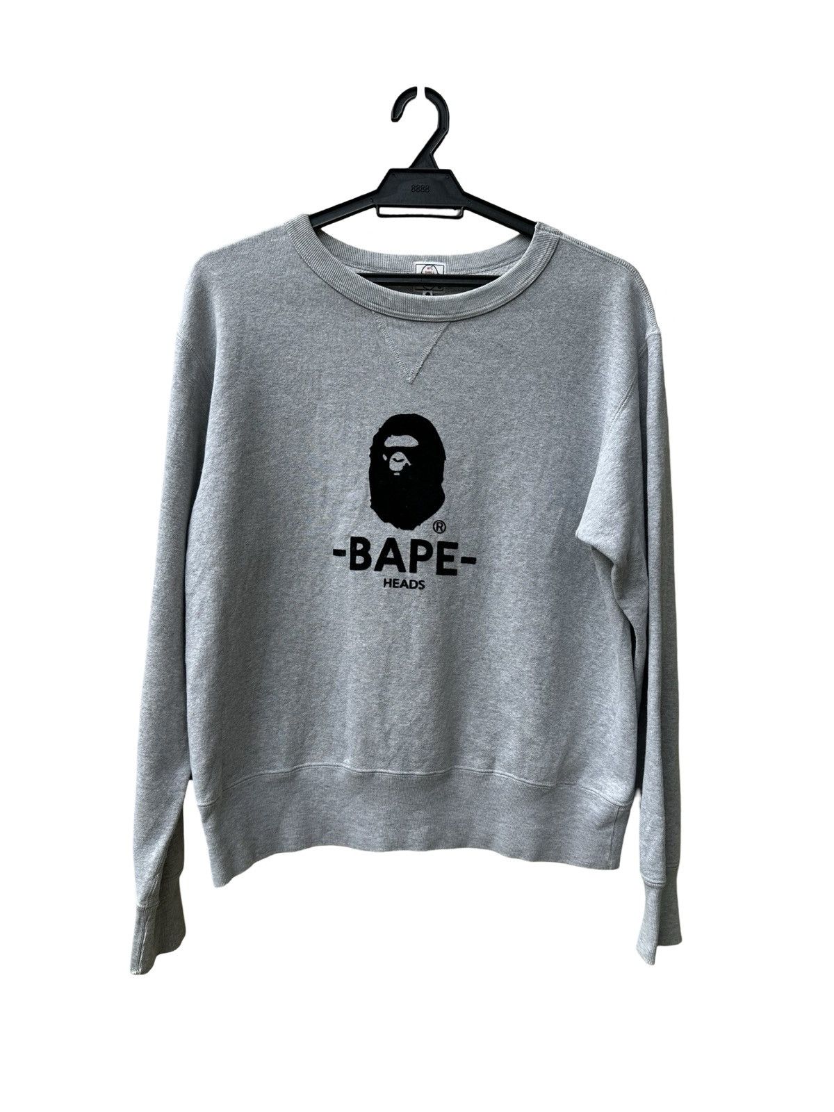 Bape Vintage Bape Heads Sweatshirt Suede Logo Size US S / EU 44-46 / 1 - 1 Thumbnail