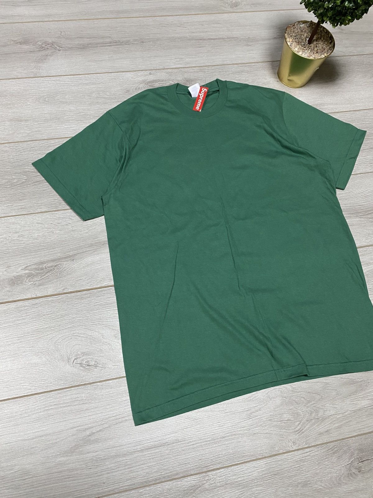 Supreme Supreme NEW Backwards Tee L Size US L / EU 52-54 / 3 - 7 Thumbnail