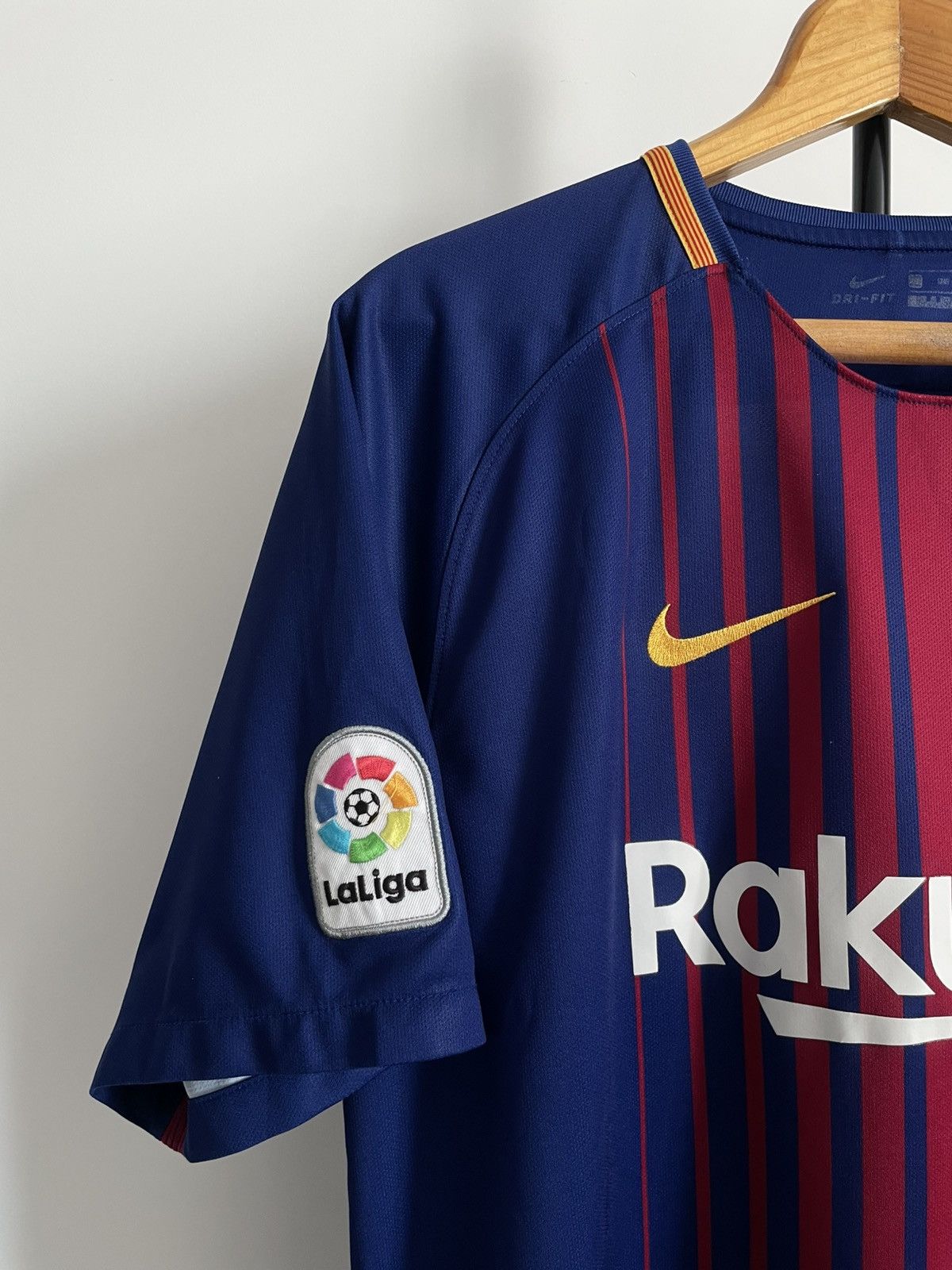 Nike Nike FC Barcelona 2017/2018 Home Football Shirt Jersey RARE Size US XL / EU 56 / 4 - 3 Thumbnail