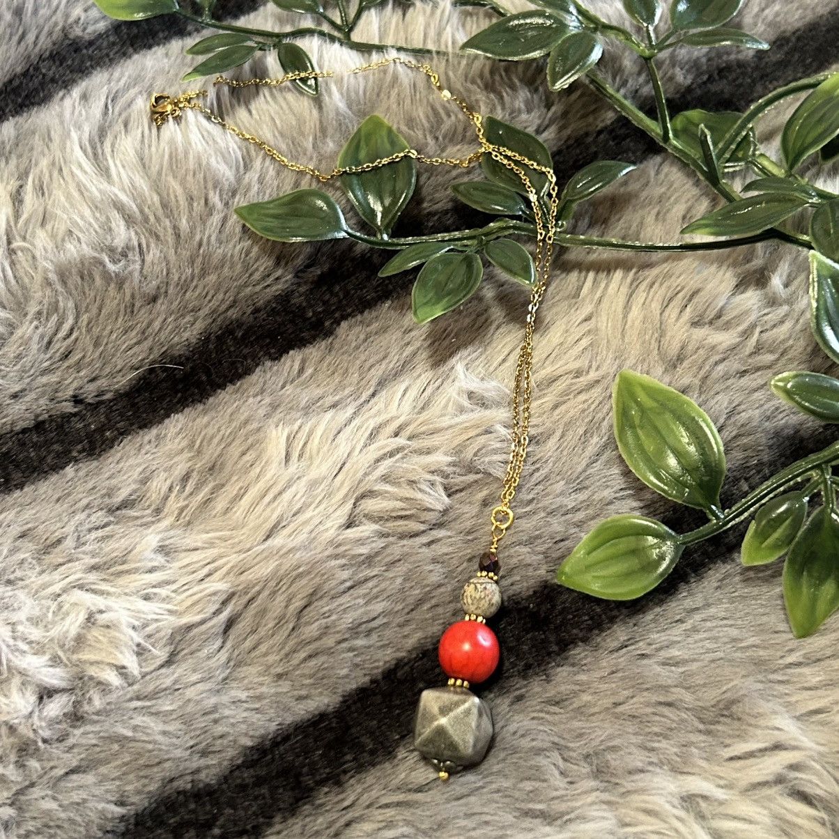 Handmade Handcrafted elegant vintage beaded pendant on chain necklace Size ONE SIZE - 6 Thumbnail