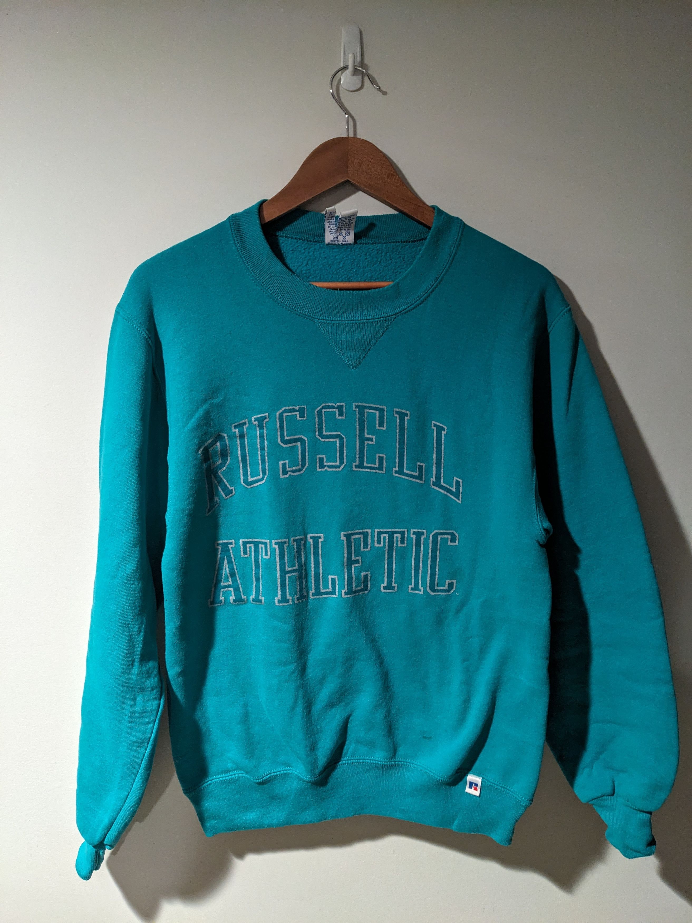Russell Athletic × Vintage Vintage 90s Russell Athletic Spell Out Logo Sweatshirt Size US S / EU 44-46 / 1 - 1 Thumbnail