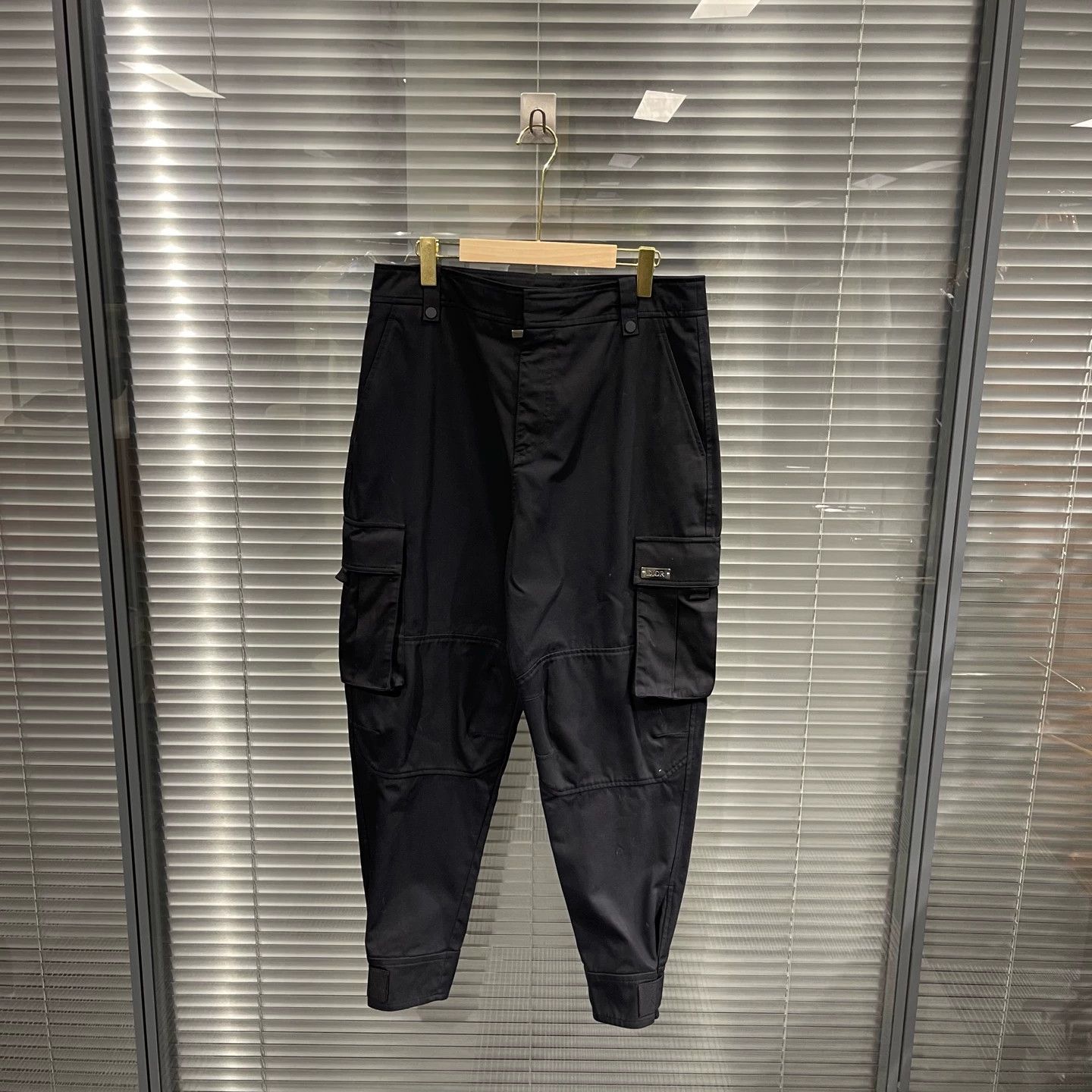 Dior Dior Metal Slogan Casual Cargo Pants 52 99new Size US 36 / EU 52 - 1 Thumbnail