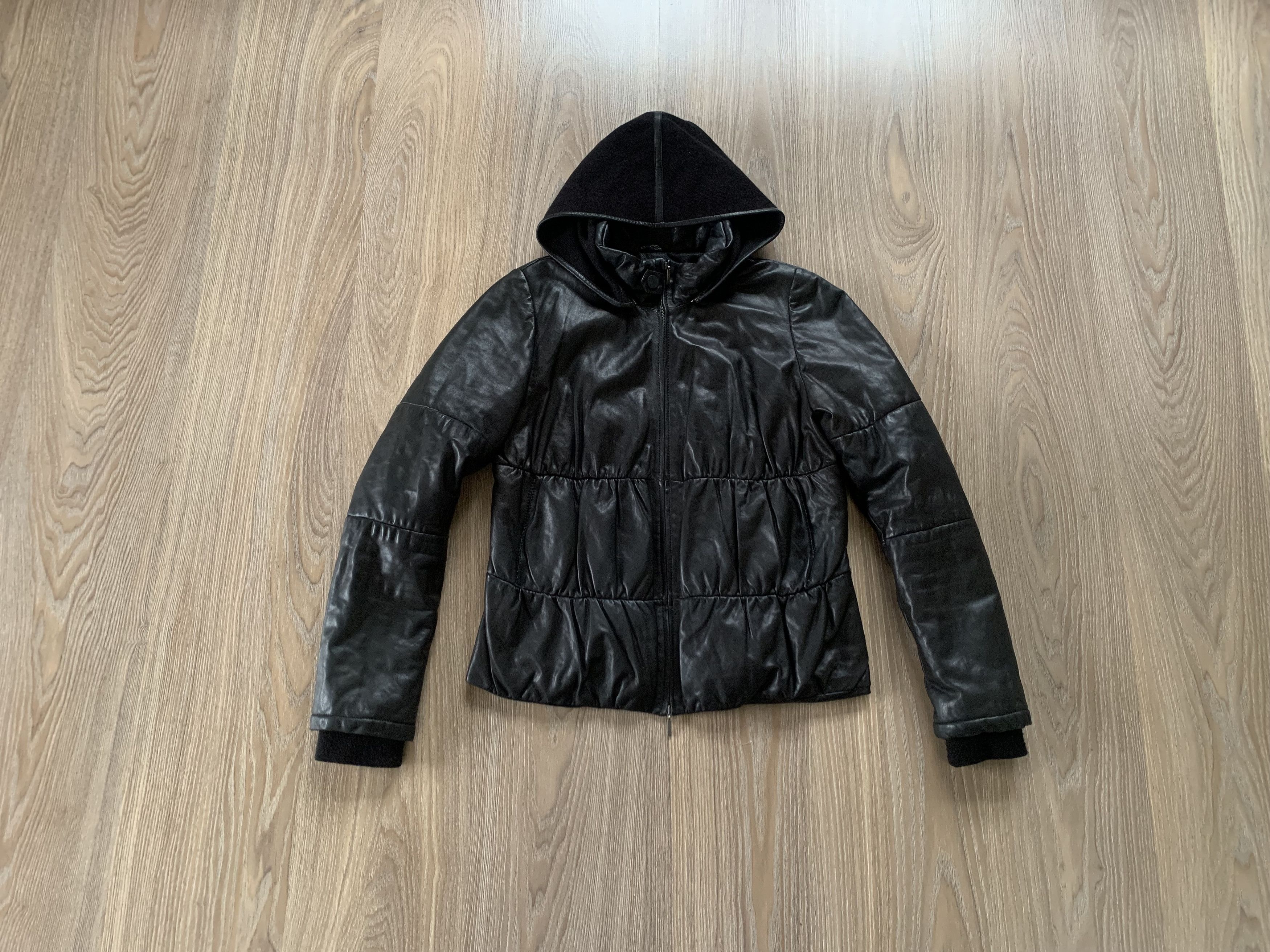 Japanese Brand Vintage Roman Bow Black Leather Jacket With Hood Size M / US 6-8 / IT 42-44 - 1 Thumbnail