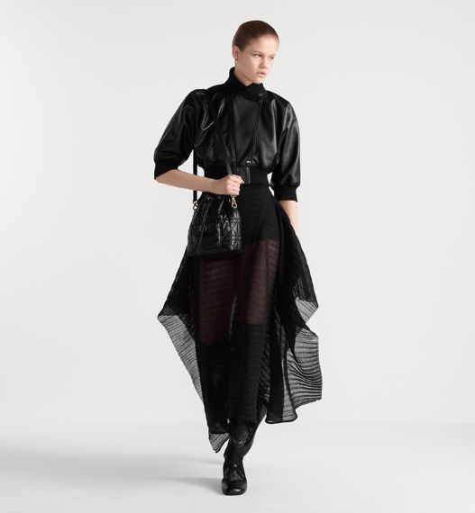 Dior o1w1db10426 M3372U Size : OS / Small Bucket Bag in Black Size ONE SIZE - 8 Thumbnail