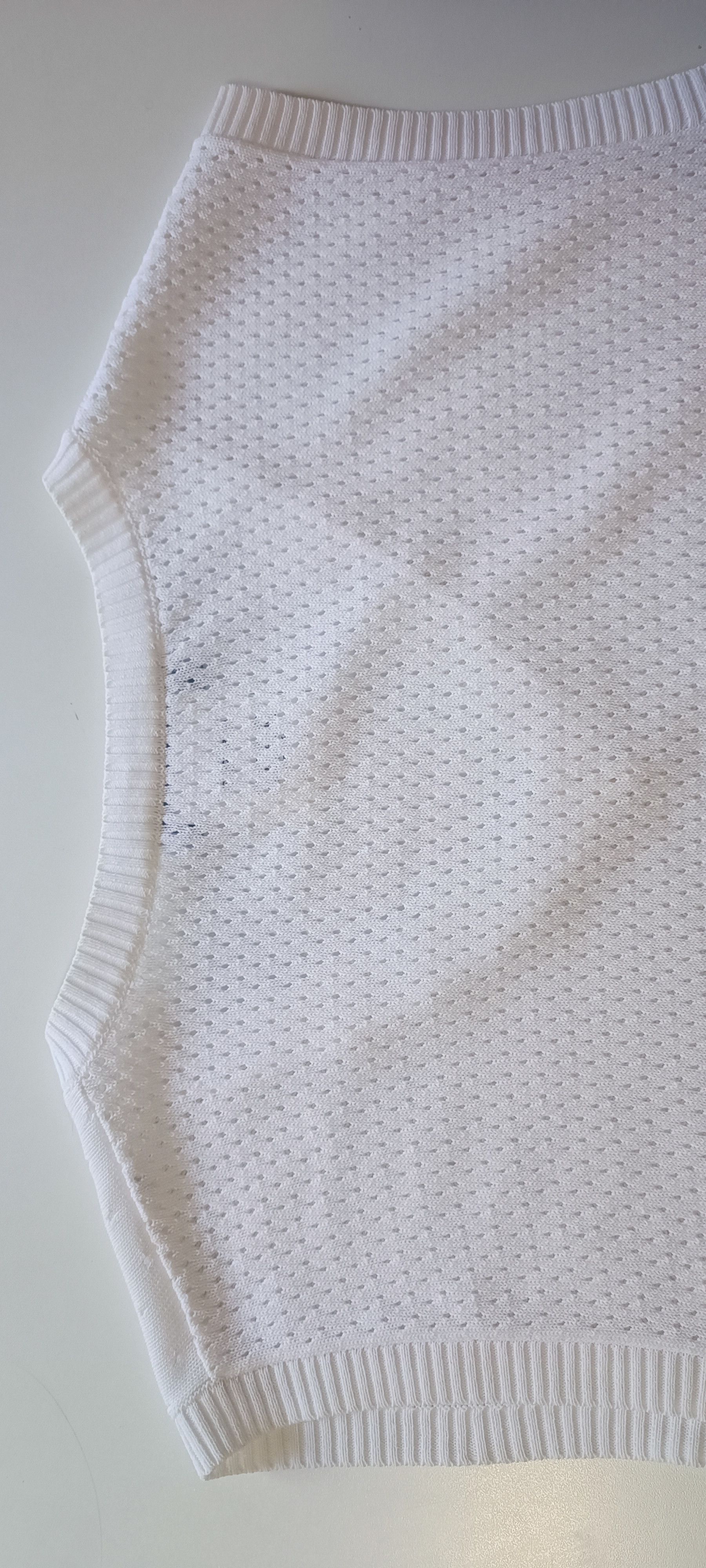 Dior Sleeveless perforated cotton top Size US S / EU 44-46 / 1 - 23 Thumbnail