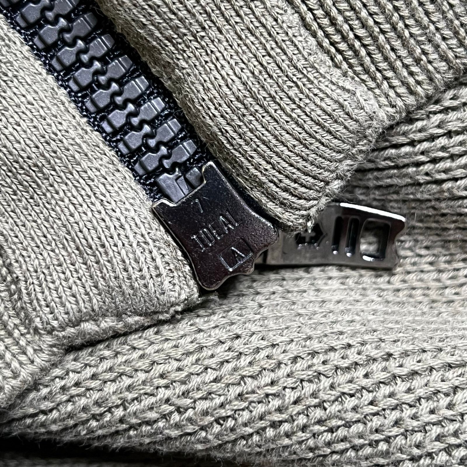 Victorinox Vintage Victorinox Swiss Army Knit Full Zip Sweater M/L Size US M / EU 48-50 / 2 - 12 Thumbnail