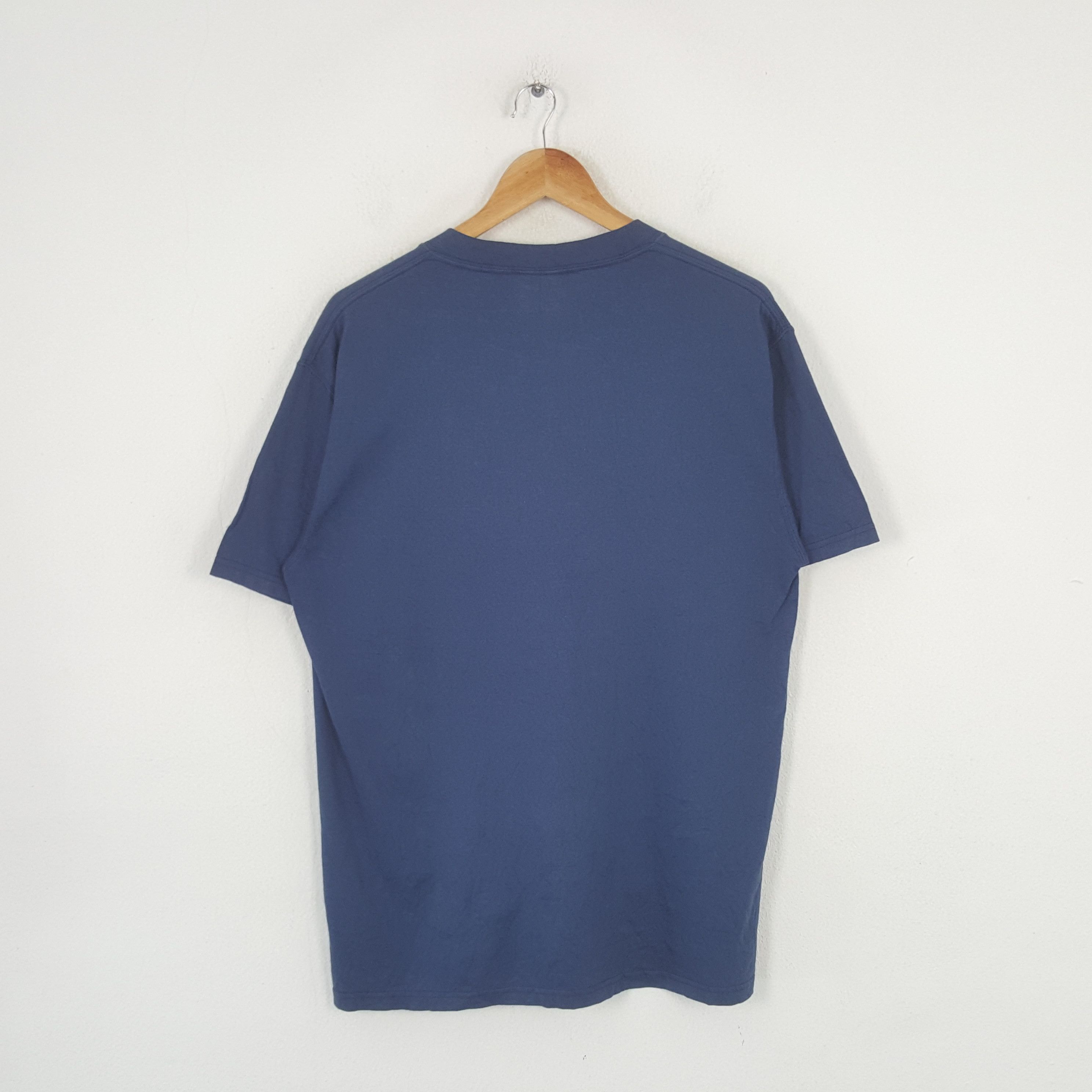 NFL × Vintage Vintage Tennessee Titans American Football Tshirt C285N41 Size US M / EU 48-50 / 2 - 3 Thumbnail