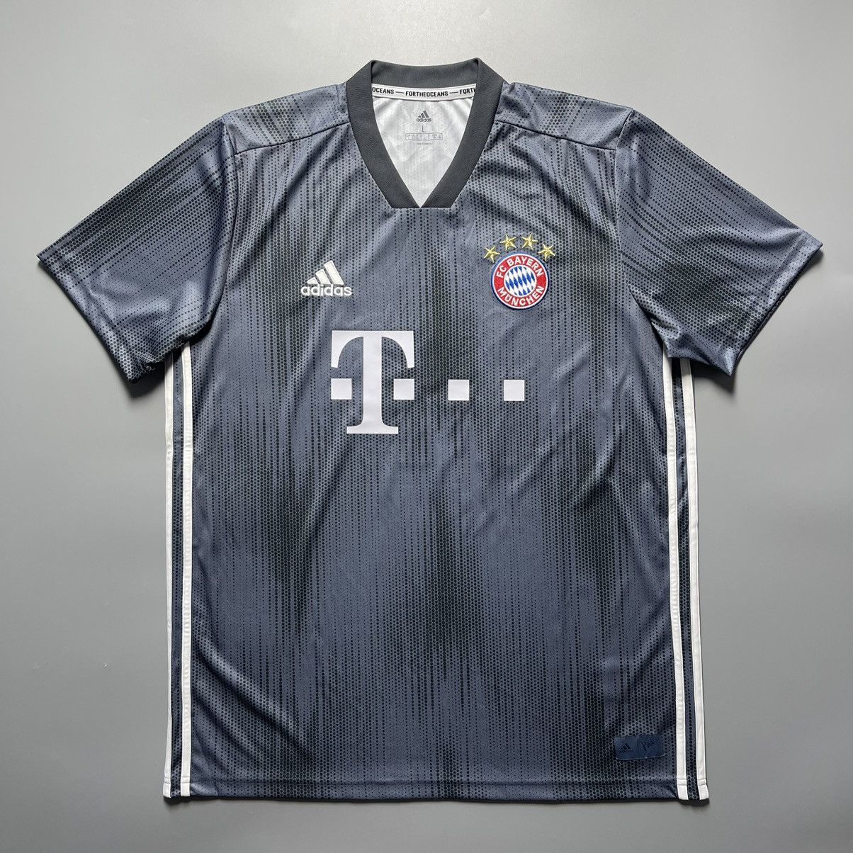Adidas BAYERN ADIDAS 2018/2019 FOOTBALL SOCCER THIRD JERSEY Size US L / EU 52-54 / 3 - 1 Thumbnail