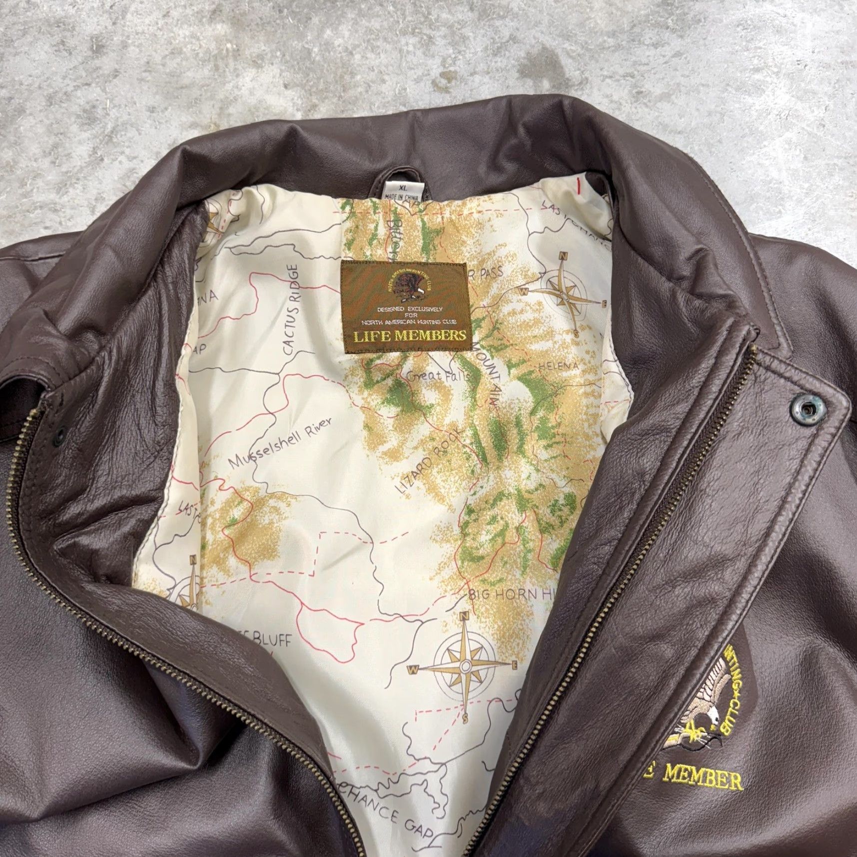 Vintage VINTAGE North American Hunting Club Jacket Men’s XL Brown Leather Bomber Life Member Size US XL / EU 56 / 4 - 4 Thumbnail