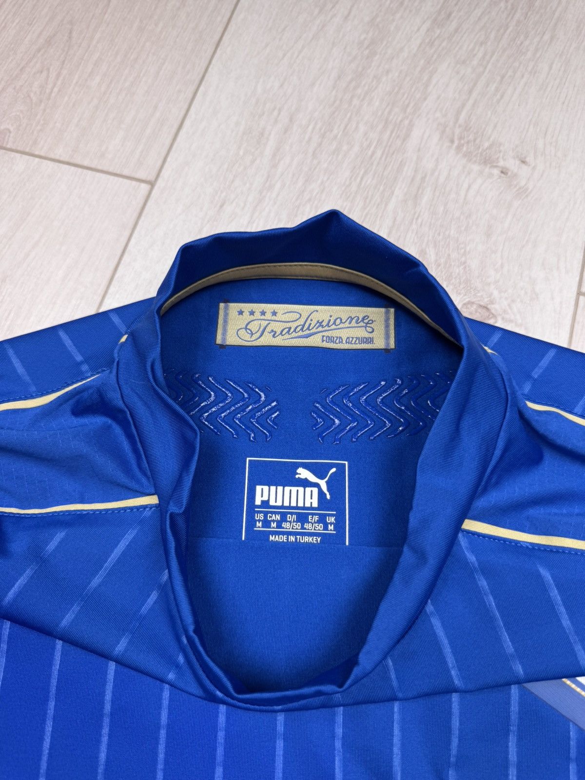 Puma Puma Italy Authentic Player Issue Soccer Jersey 2016/17 Size US M / EU 48-50 / 2 - 8 Thumbnail