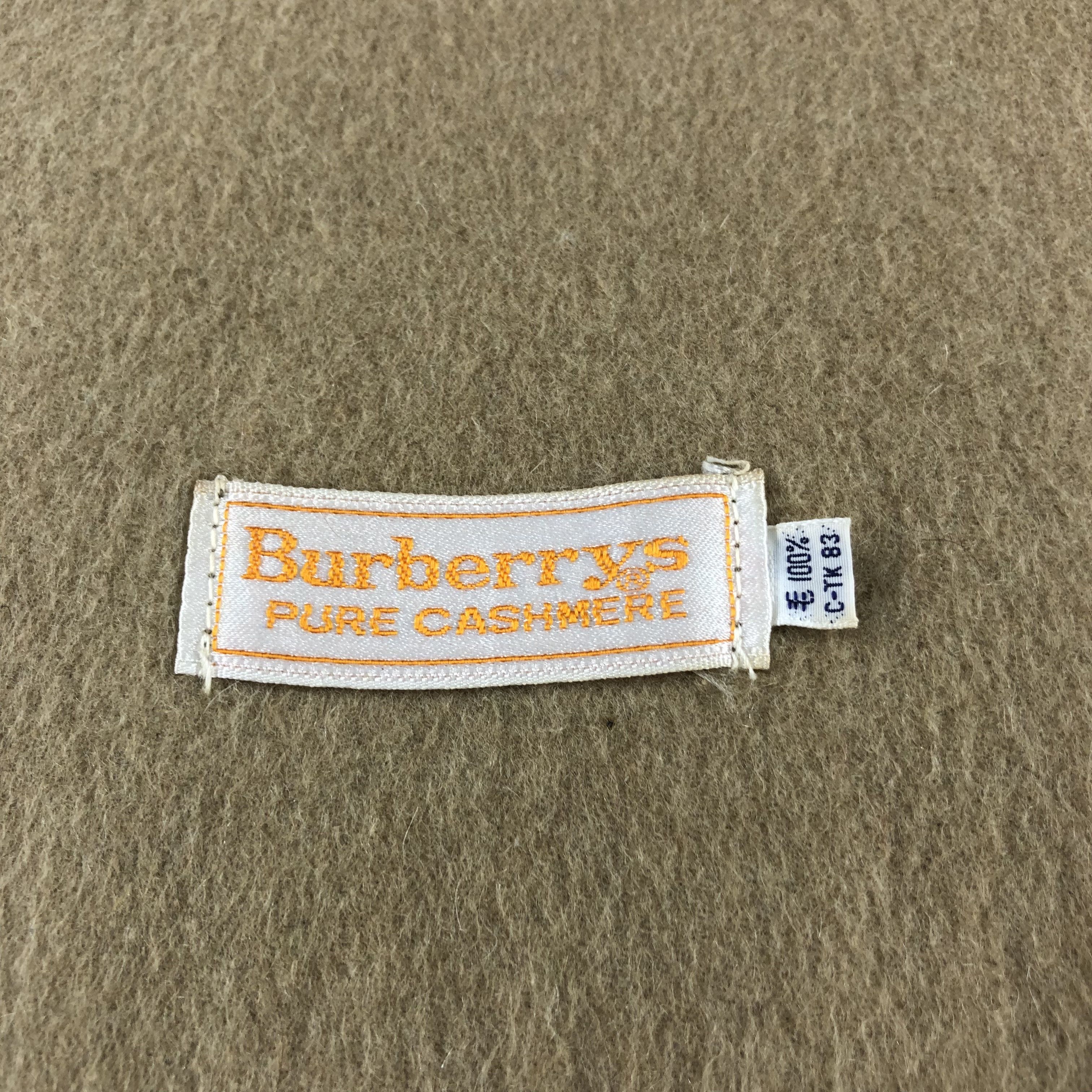 Burberry Burberrys Pure Cashmere Plain Scarf Muffler V924 Size ONE SIZE - 4 Thumbnail