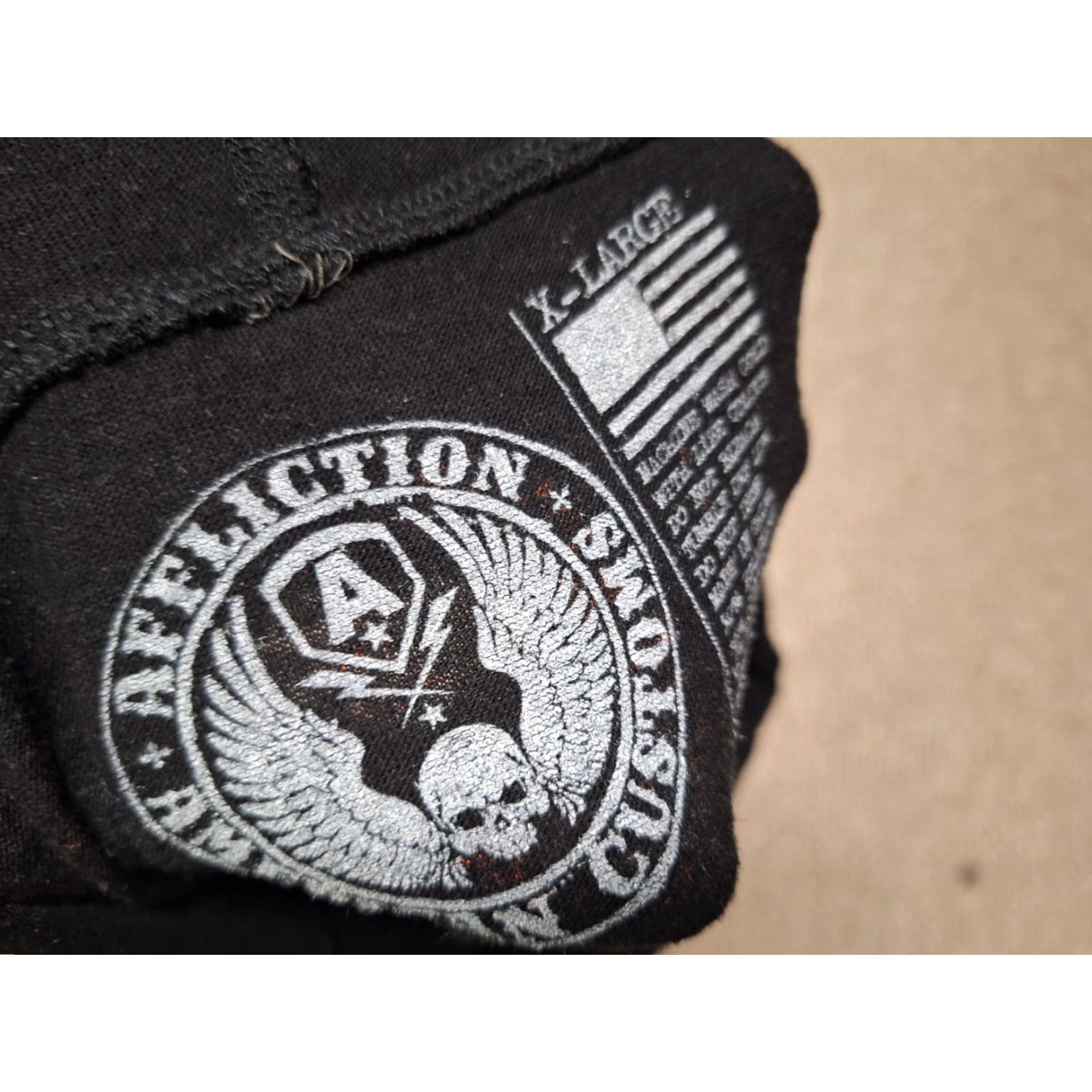 Affliction Vtg Y2k Affliction Graphic Hooded Henley Shirt Hoodie Men’s XL Skull Cross Wings Shirt Size US XL / EU 56 / 4 - 3 Thumbnail