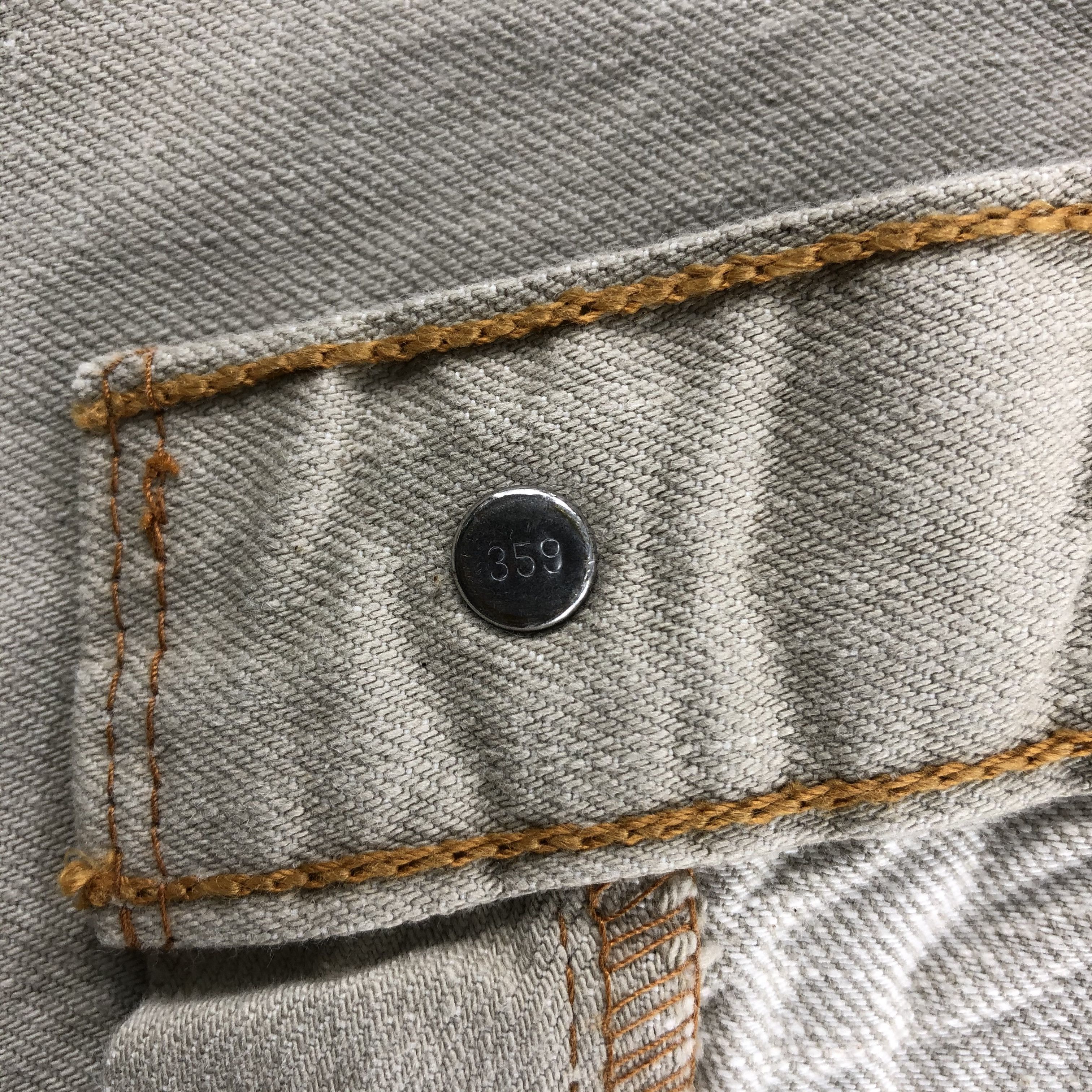 Levi's Vintage 90s Light Wash Levis 501 Jeans-J1833 Size US 36 / EU 52 - 8 Thumbnail