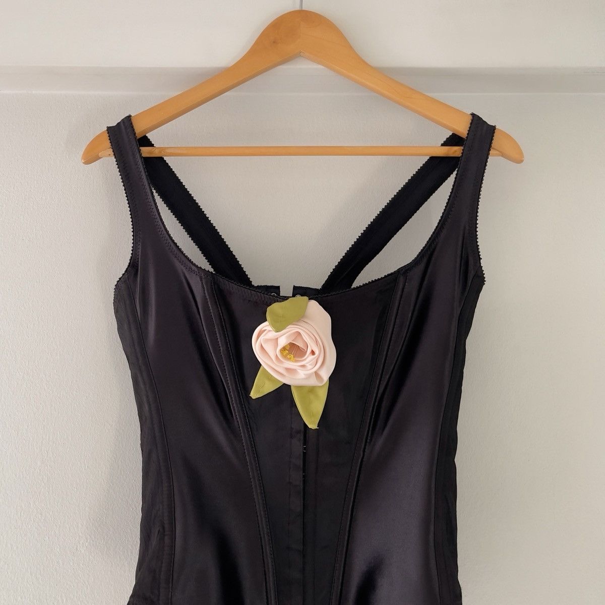 Victoria's Secret Victoria’s Secret Black Satin Lace-Up Corset Top (M) Size M / US 6-8 / IT 42-44 - 13 Thumbnail