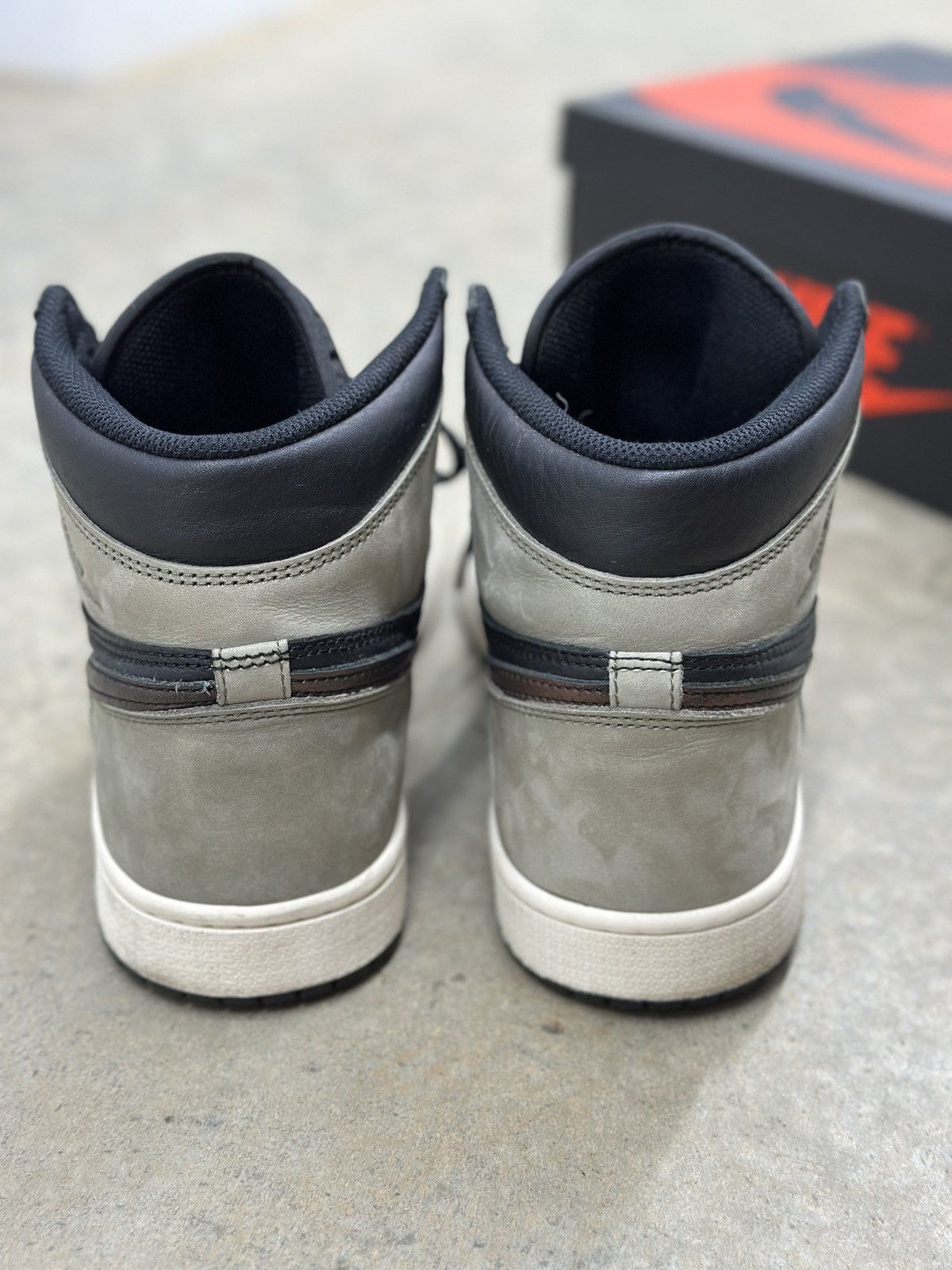 Jordan Brand Nike Air Jordan 1 ‘Patina’ Size US 12 / EU 45 - 5 Thumbnail
