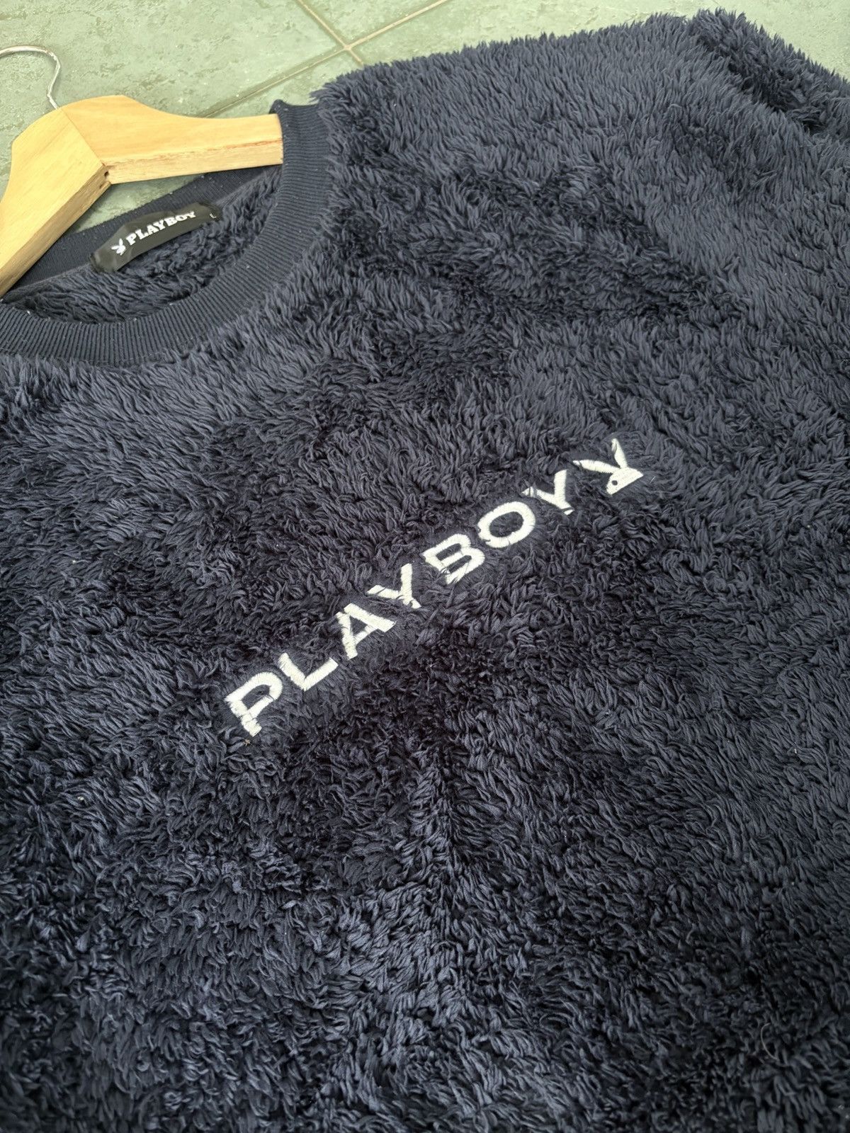 Playboy Playboy Big Logo Fluffy Fleece Crewneck Baggy Sweatshirt Size US L / EU 52-54 / 3 - 3 Thumbnail