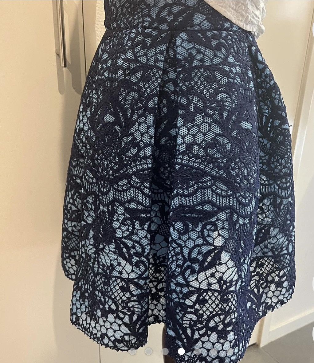 Maje New Lace Tulip Skirt With Pockets Size 26" / US 2 / IT 38 - 3 Thumbnail
