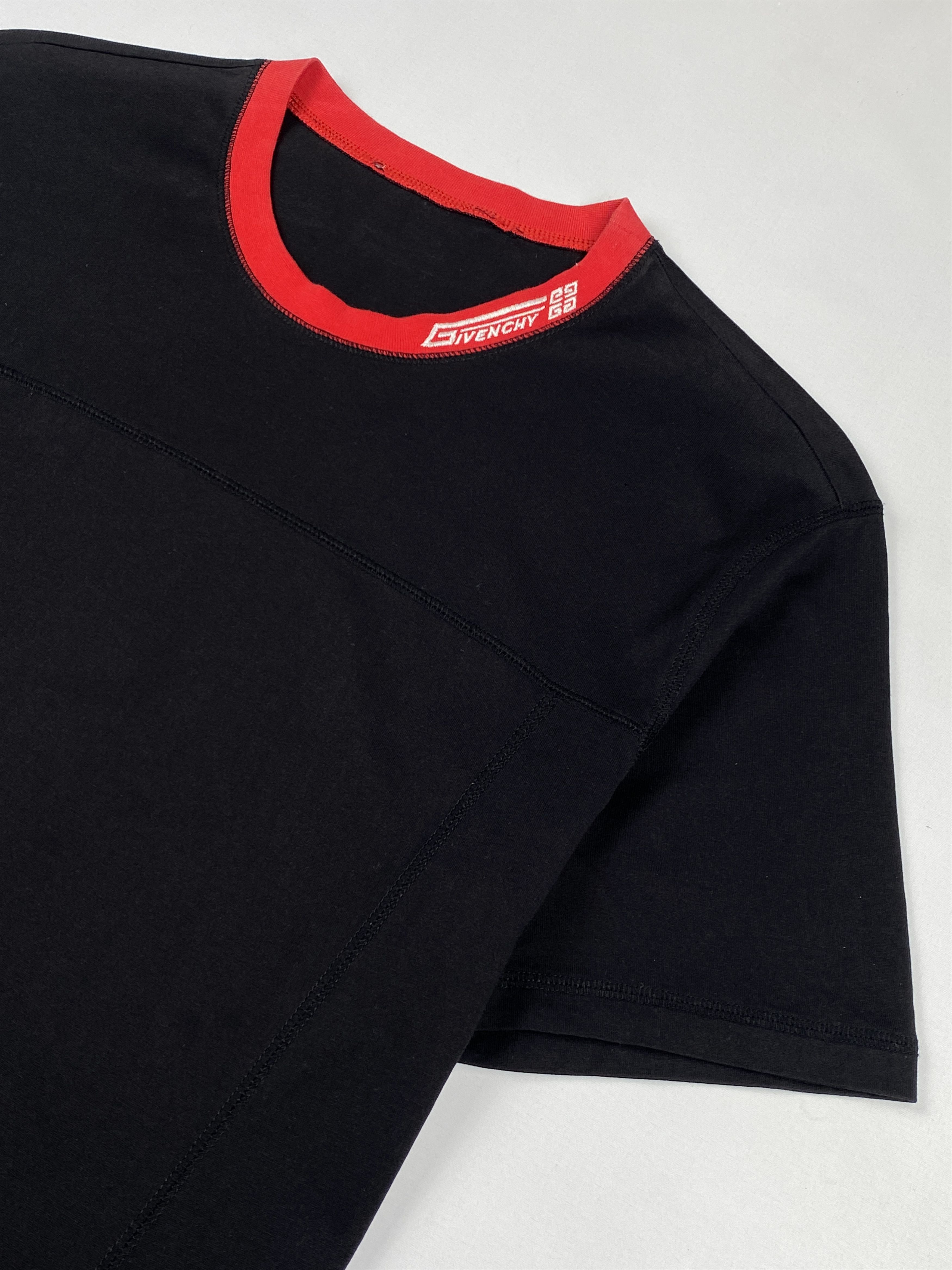 Givenchy Contrast Collar Neck Logo T-Shirt Size US M / EU 48-50 / 2 - 5 Thumbnail