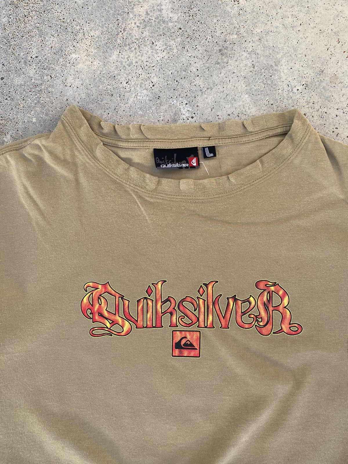 Quicksilver Distressed Vintage Y2K Quiksilver Flames Center Tees Size US L / EU 52-54 / 3 - 2 Thumbnail