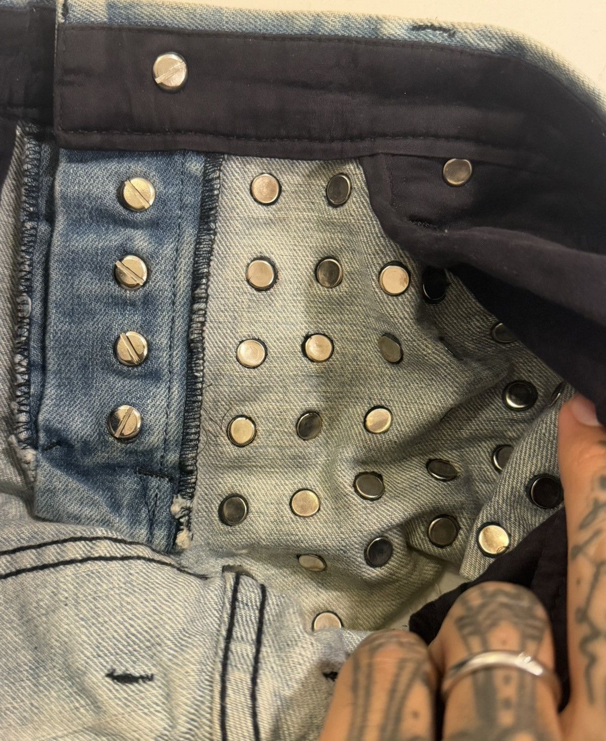 Chrome Hearts Chrome Hearts RARE Denim Cross patch & silver stud shorts Size 25" / US 0 / IT 36 - 14 Thumbnail