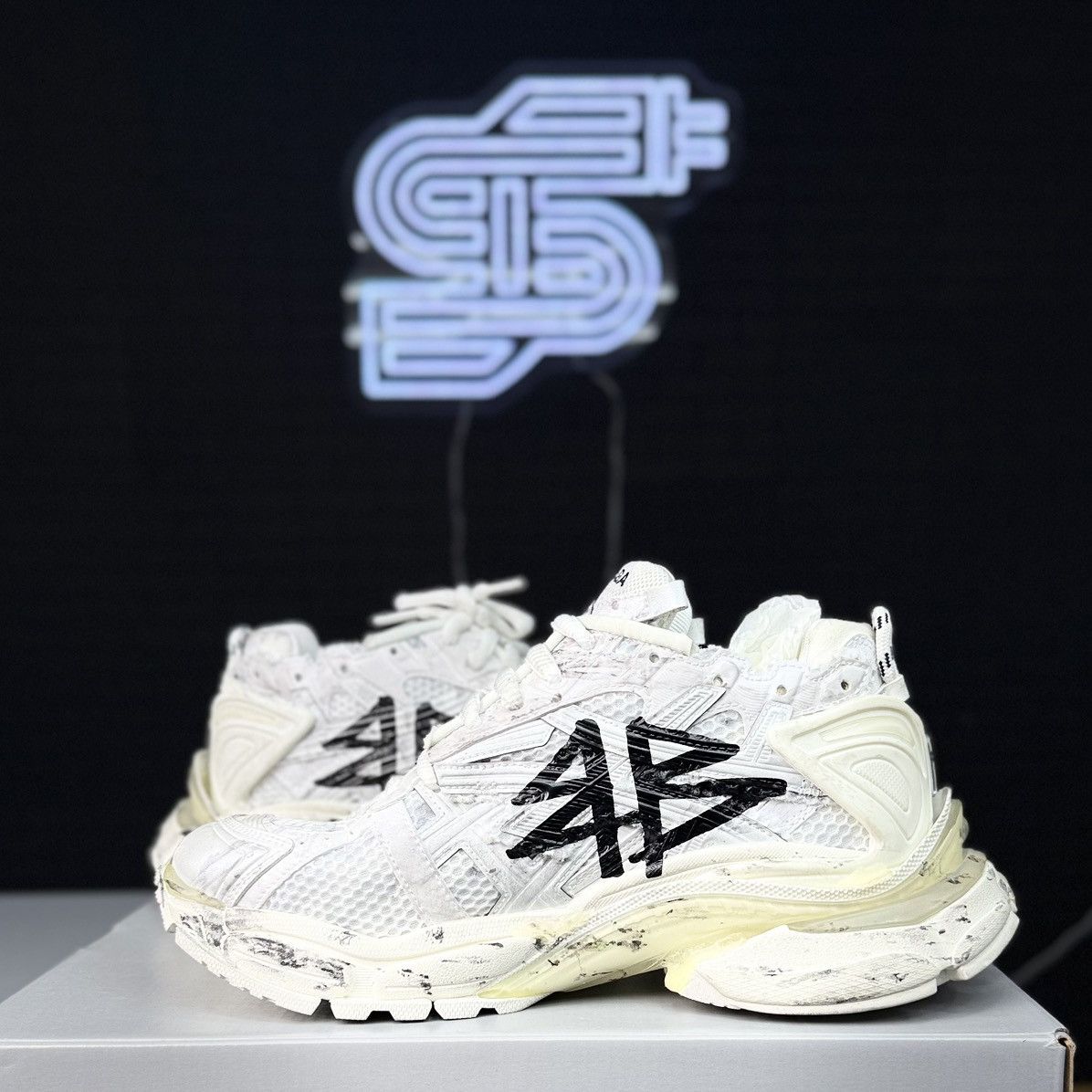 Balenciaga Balenciaga Runner White Graffiti Size US 6.5 / EU 39-40 - 5 Thumbnail