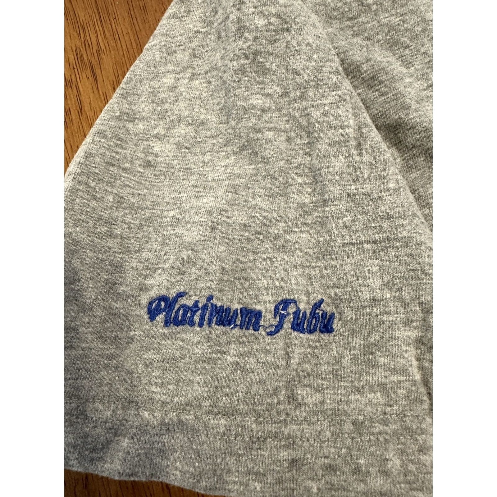 Fubu VINTAGE FUBU T Shirt Harlem Globetrotters Platinum Gray Adult Large Mens Size US L / EU 52-54 / 3 - 6 Thumbnail
