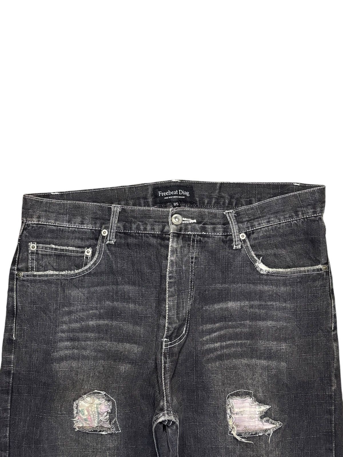 Japanese Brand Vintage Japanese Brand Painted Distressed Patch Flare Jeans Size US 34 / EU 50 - 4 Thumbnail