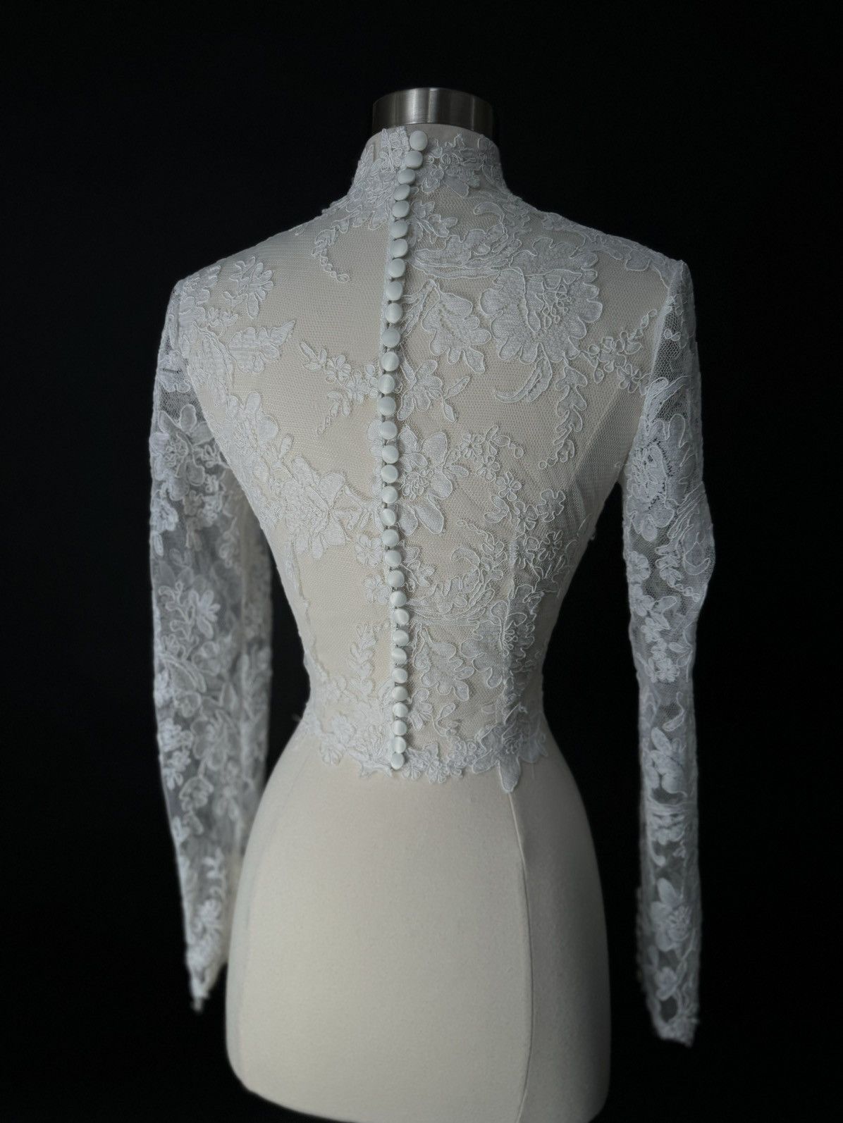 Other Preloved US 4 French Corded Lace Anna Augusta Bridal Cape Size S / US 4 / IT 40 - 6 Thumbnail