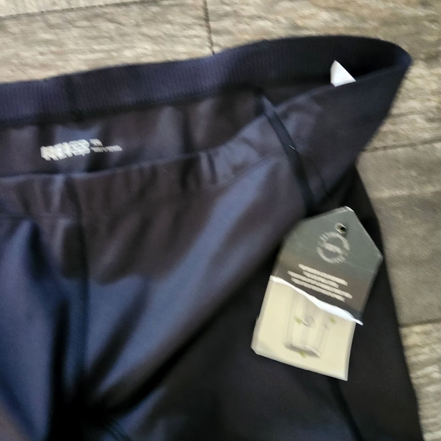 Vintage REI Men's Co-Op Junction Bike Cycling Shorts Mens XXL Black Padded Stretch Athletic Elastic Waist Inseam 9 in Regular Rise Mid 10-12 in Outdoor Biker Size US 39 - 5 Thumbnail