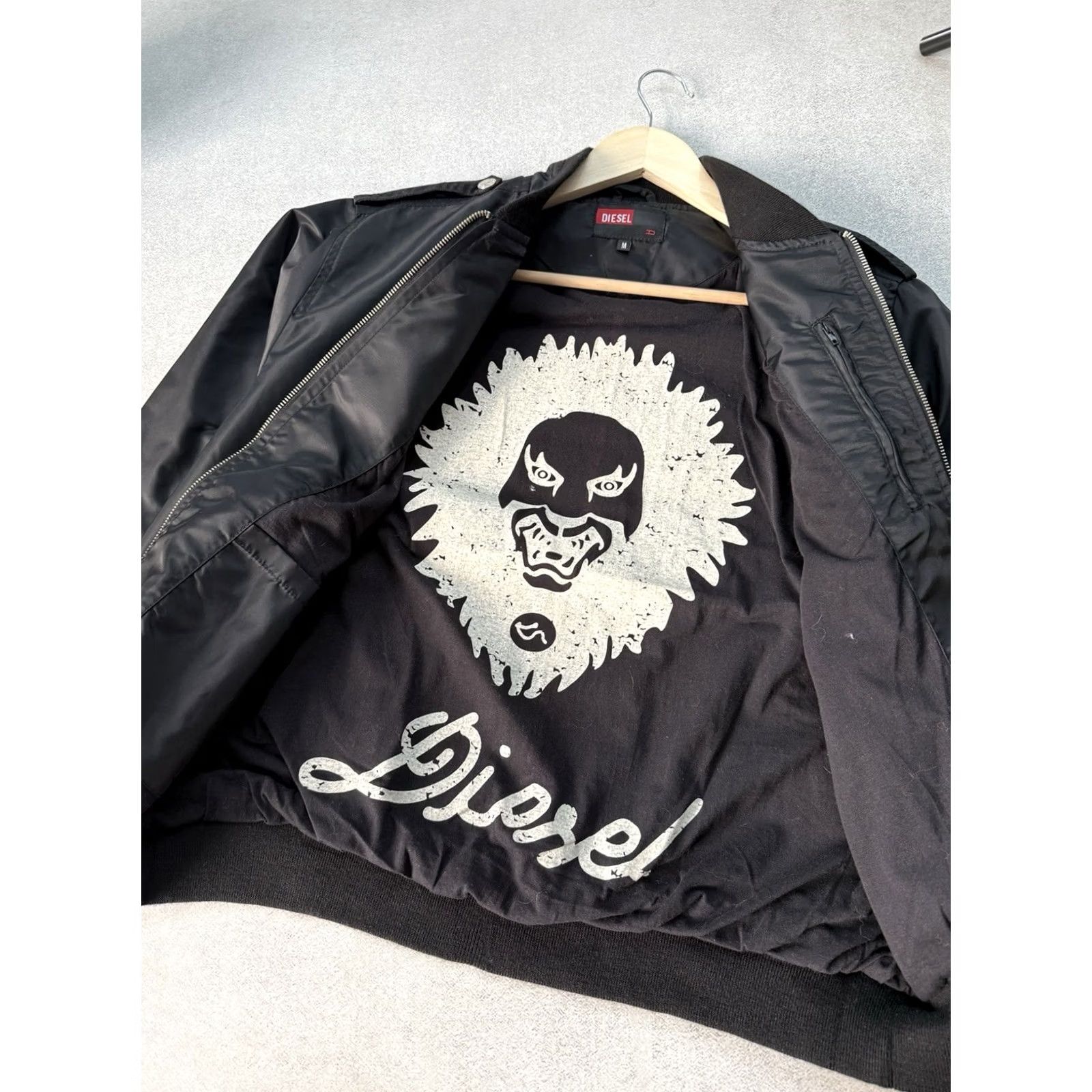 Diesel Vintage Diesel Bomber Jacket Nylon Logo Y2K Military Style Mens Size M Black 90s Diesel Bomber Jacket Size US M / EU 48-50 / 2 - 4 Thumbnail