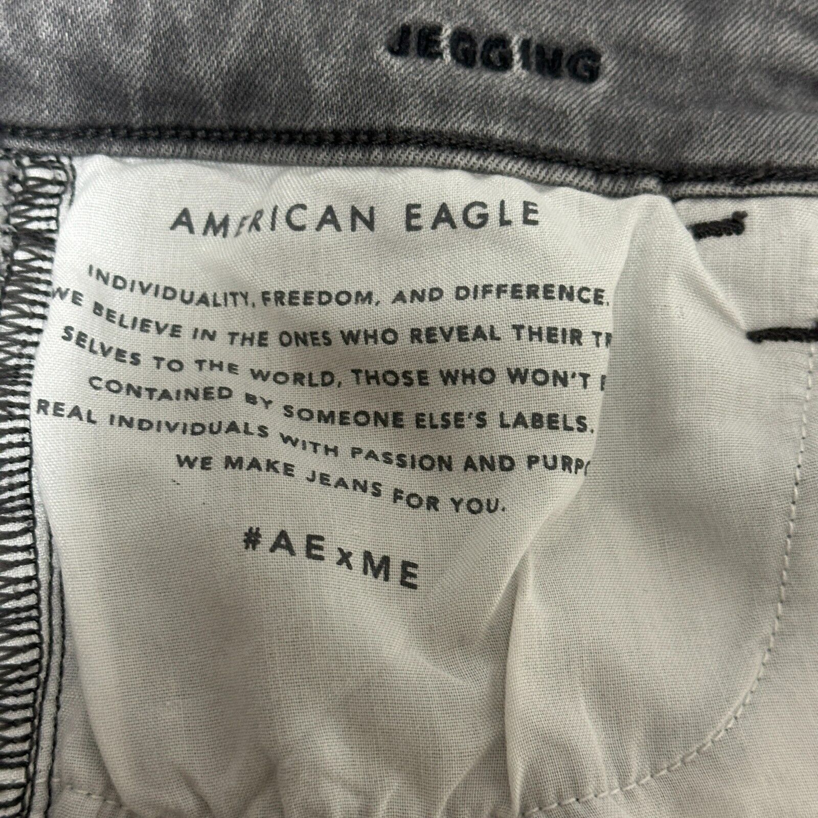 American Eagle Outfitters American Eagle Jeggings Womens 6 Short Distressed Ripped Size 28" / US 6 / IT 42 - 15 Thumbnail