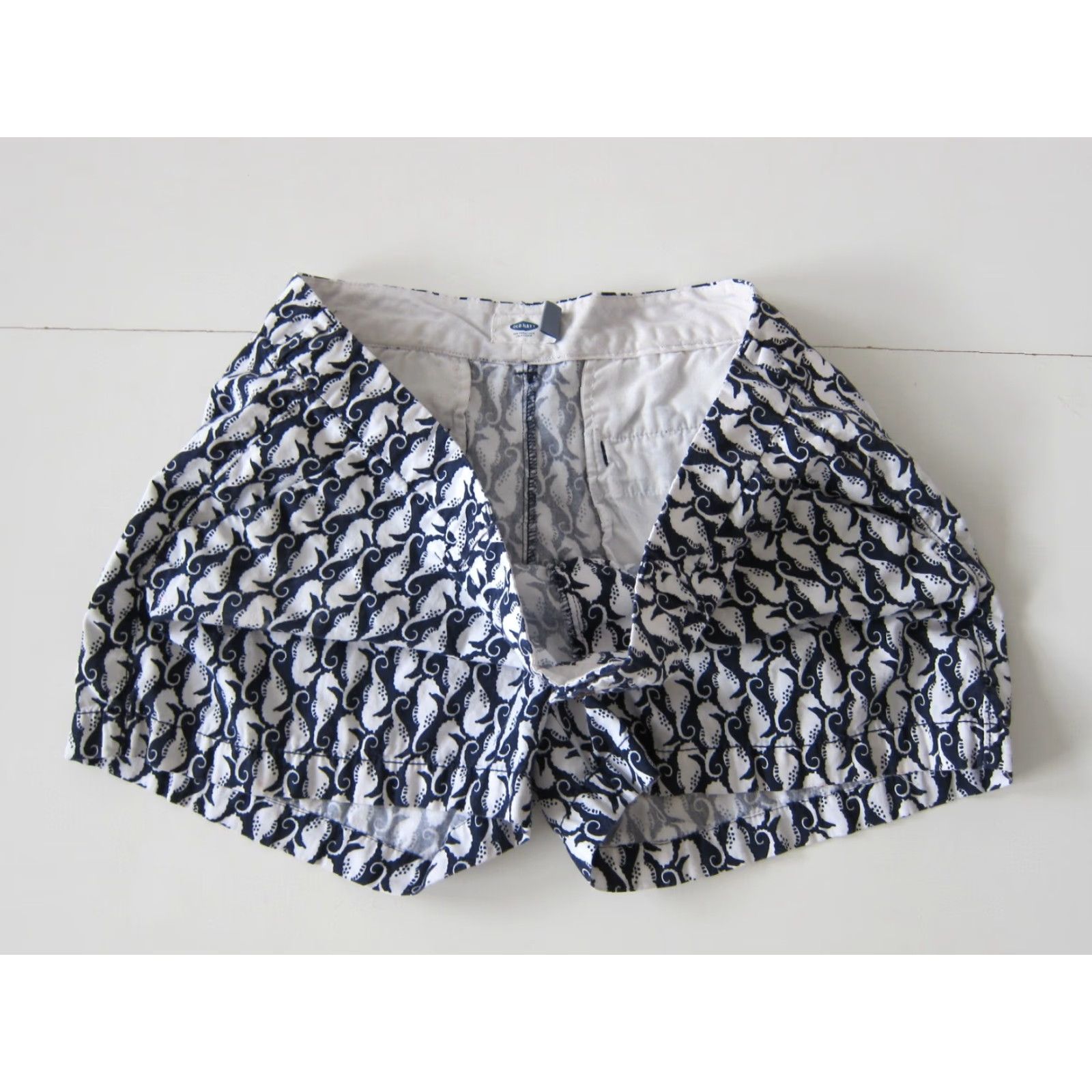 Old Navy Old Navy Women Short Chino Pocket Sea Horse Blue White 100% Cotton Size 12 Size 34" / US 12 / IT 48 - 7 Thumbnail