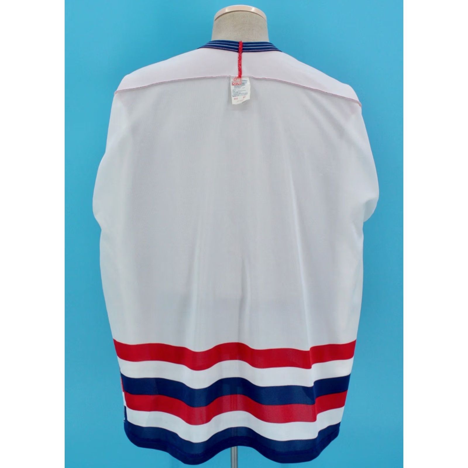 Vintage VINTAGE CCM Team USA Hockey Jersey Long Sleeve Shirt 2XL Mens White 1990s CCM Graphic Tee Size US XXL / EU 58 / 5 - 3 Thumbnail