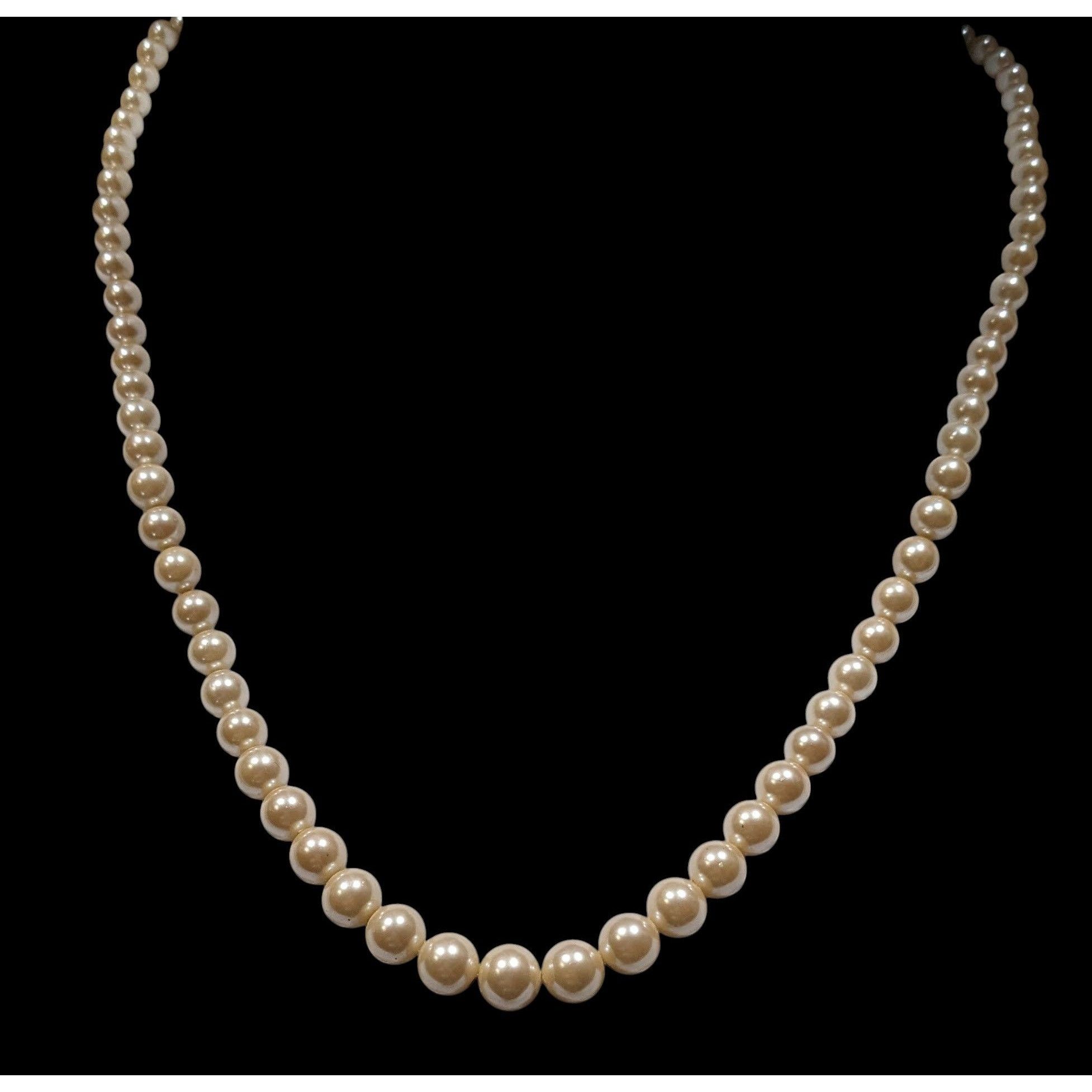 Other Vintage Cream Pearl Beaded Necklace With Gold-Tone Clasp Size ONE SIZE - 2 Thumbnail
