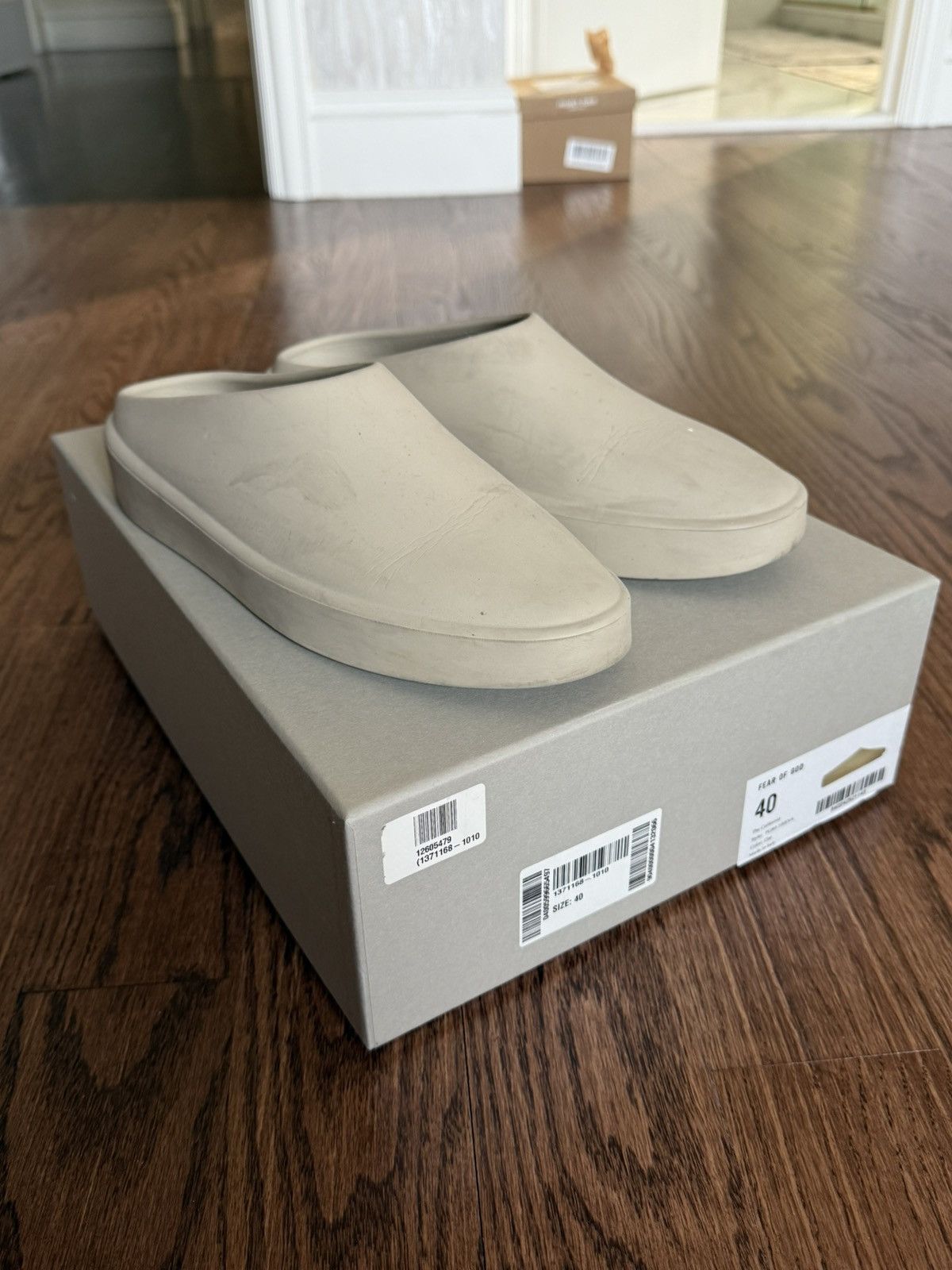 Fear of God Fear of God The California Slip Ons 1.0 size 40 (fits an 8) Size US 7 / EU 40 - 1 Thumbnail