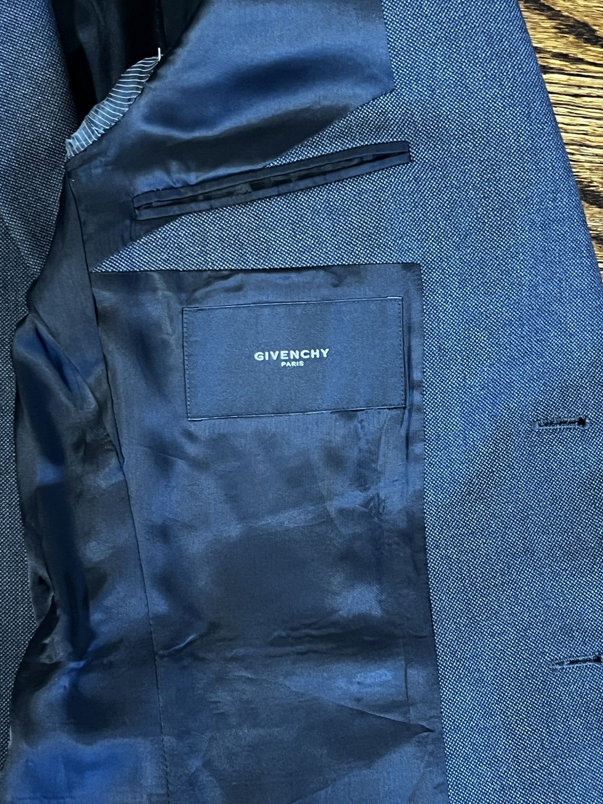 Givenchy Givenchy Two Button Single Breasted Suit Size 48R - 9 Thumbnail