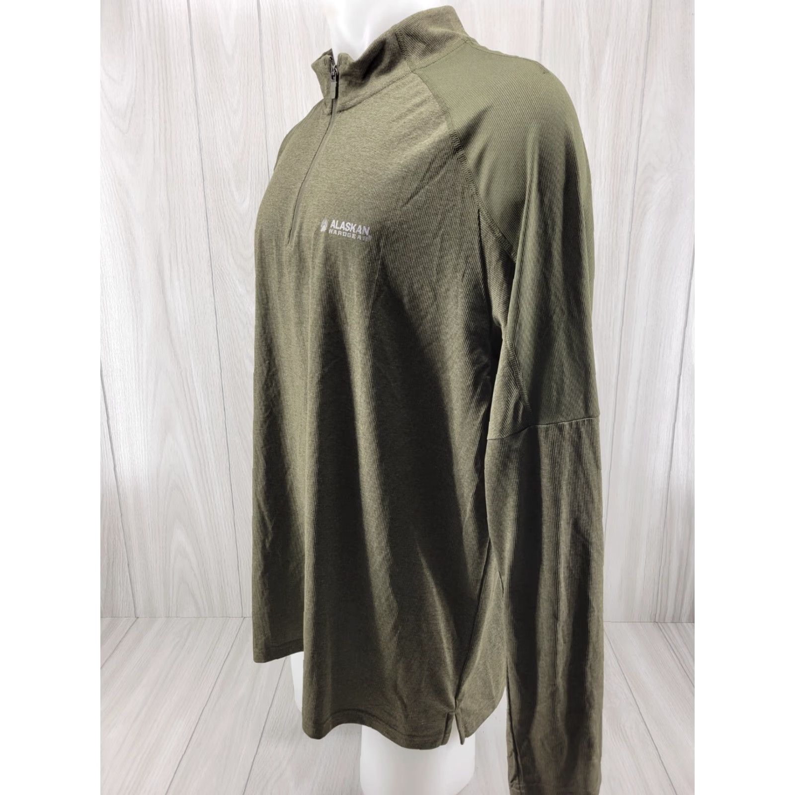 Vintage VINTAGE Alaskan Hardgear Shirt Men XL Green Polyester 1/4 Zip Long Sleeve Modern Outdoor Mens Size US XL / EU 56 / 4 - 2 Thumbnail