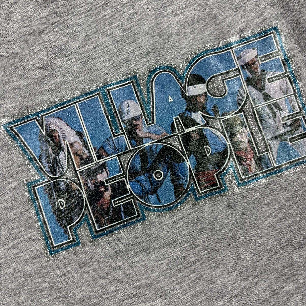Band Tees Village people - Logo 80’s Size US L / EU 52-54 / 3 - 3 Thumbnail