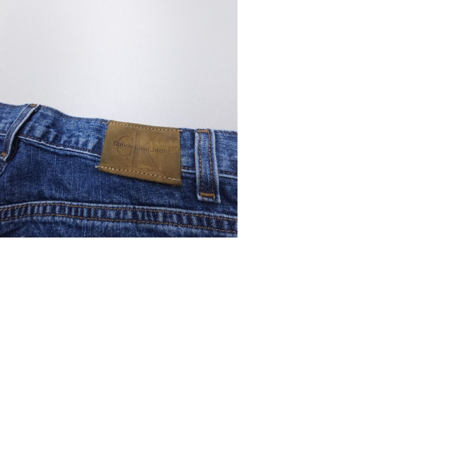 Calvin Klein VINTAGE Calvin Klein High Rise Bootcut Jeans Womens 10 Blue 90s USA 34in Inseam Regular Fabric Denim Cotton 5-Pocket Logo Size 32" / US 10 / IT 46 - 9 Thumbnail