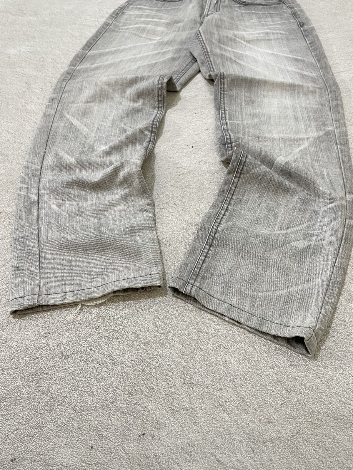 Japanese Brand 2000s IGII Y2K Washed Grey Denim Wide Leg Whiskered Fade Size US 28 / EU 44 - 6 Thumbnail