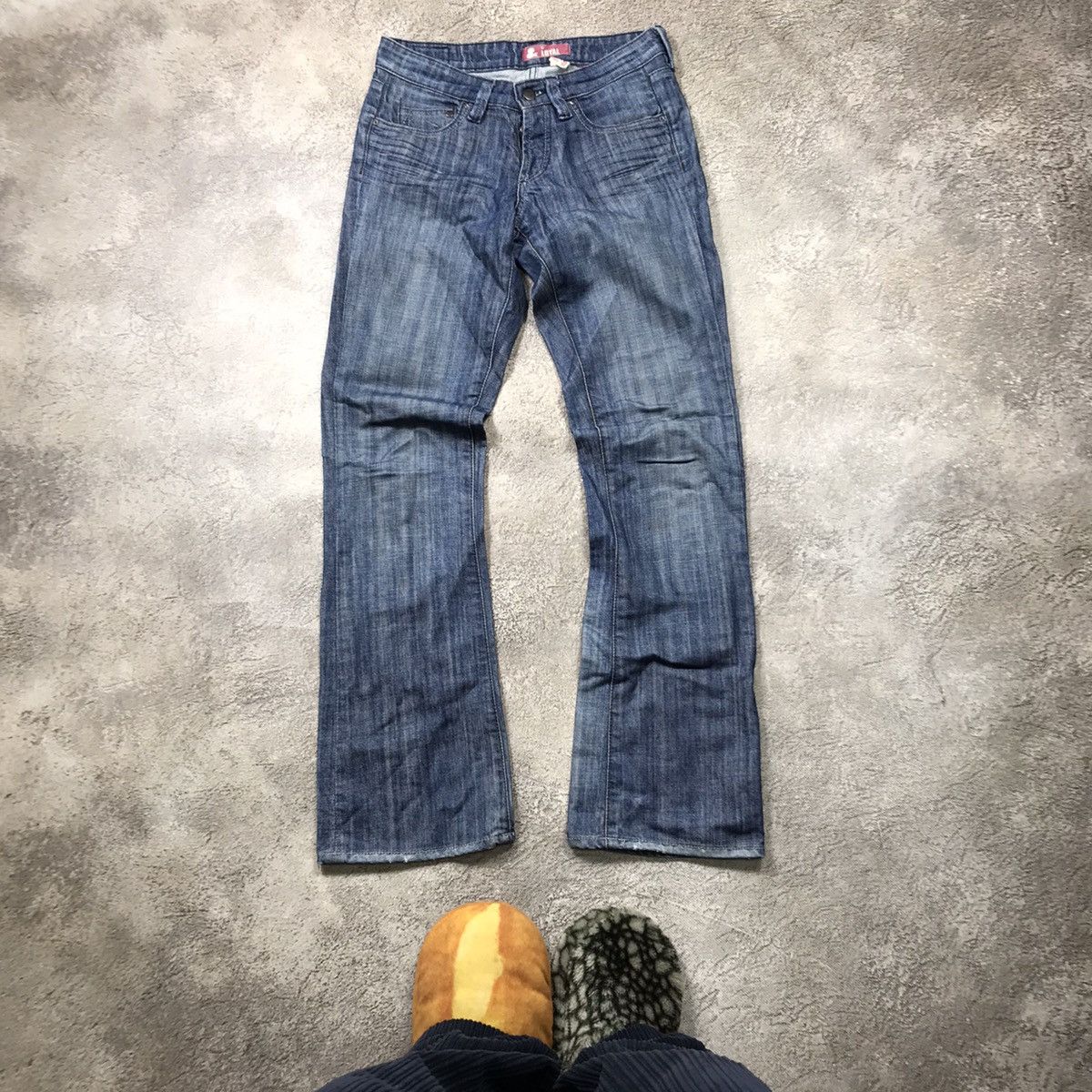 Vintage Vintage Y2K Distressed Baggy Flared Jeans Japan Grunge 27 Size 27" / US 4 / IT 40 - 1 Thumbnail