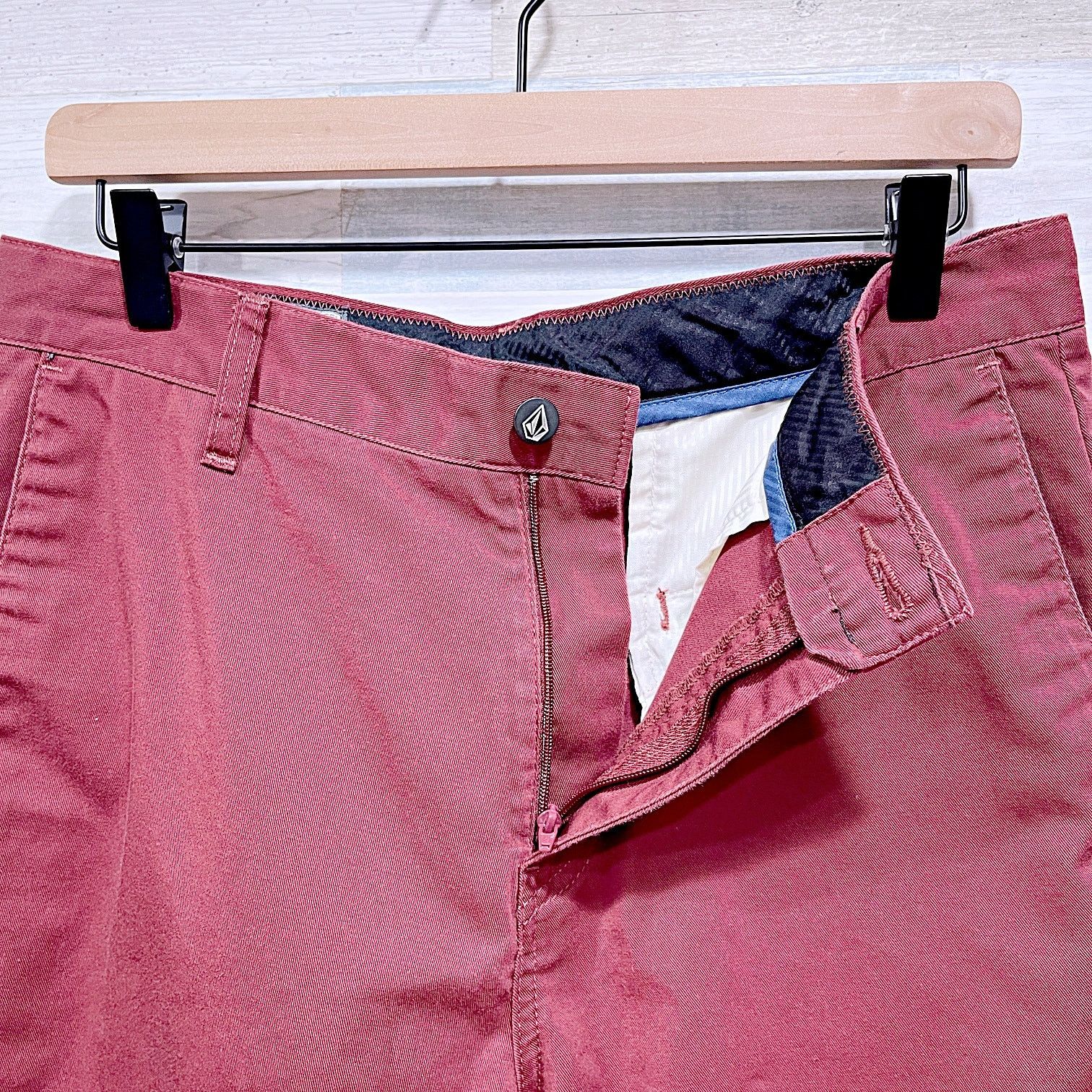 Volcom Volcom Frickin Chino Shorts Red 10.5" Mens 32 Size US 32 / EU 48 - 3 Thumbnail