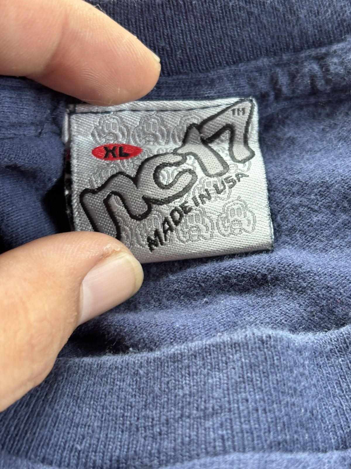 Vintage Vintage Y2K NC17 streetwear - love hurts Size US XL / EU 56 / 4 - 4 Thumbnail