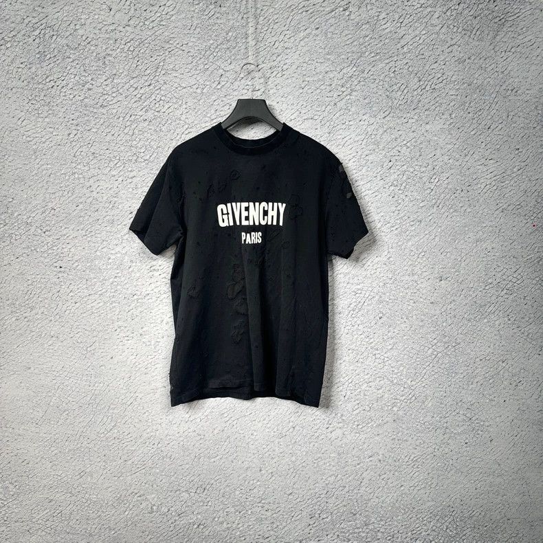 Givenchy Givenchy Letter Print Round Neck Ripped Short Sleeve SS22 Size US XS / EU 42 / 0 - 1 Thumbnail
