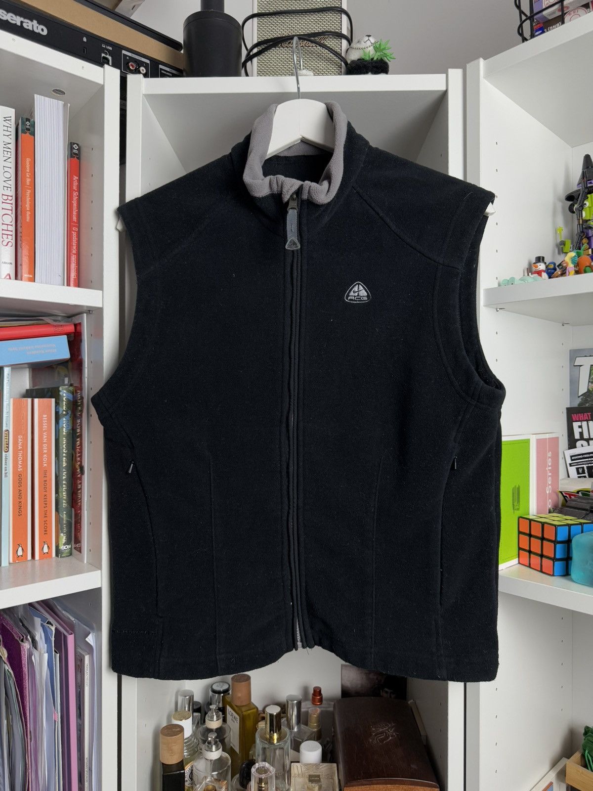 Nike ACG × Vintage Vintage Y2K Nike ACG basic black fleece vest m fit S gorpcore Size US S / EU 44-46 / 1 - 1 Thumbnail