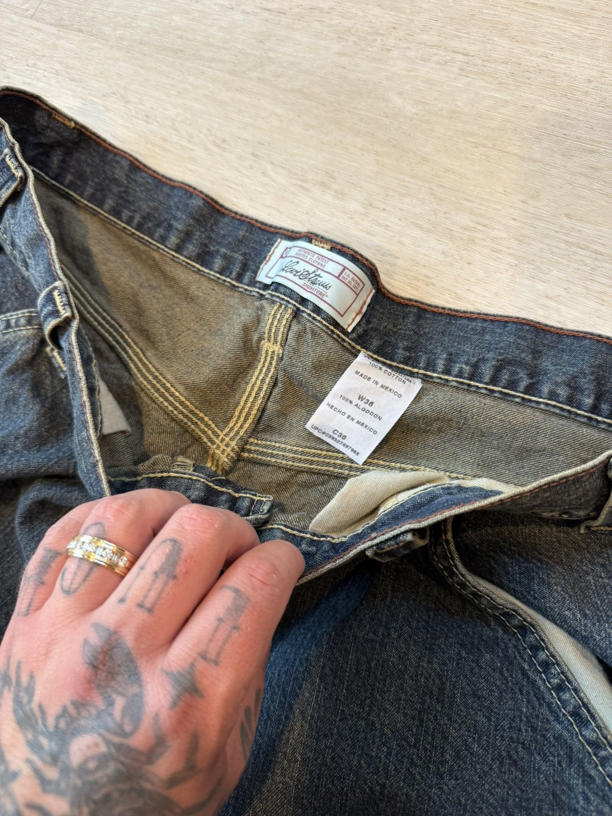 Levi's Levis Denim Carpenter Shorts. Size 36 Size US 36 / EU 52 - 5 Thumbnail